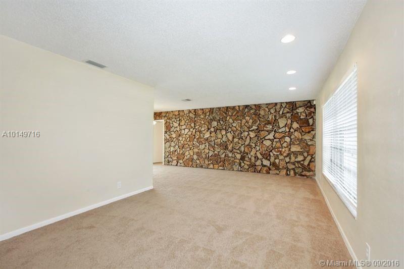 Royal Palm Estates Sec On - Residential Lease