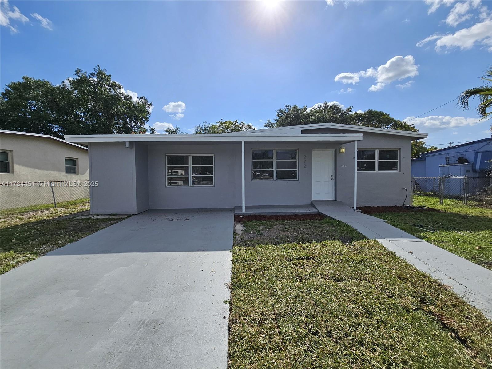 272 Nw 30th Ter, Fort Lauderdale, Broward County, Florida - 4 Bedrooms  
1 Bathrooms - 