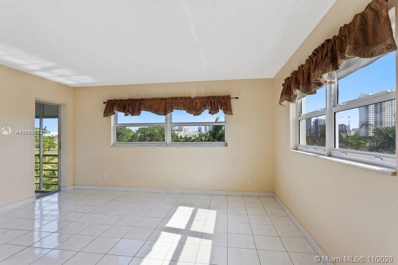 FAIRWAYS CO-OP - Residential