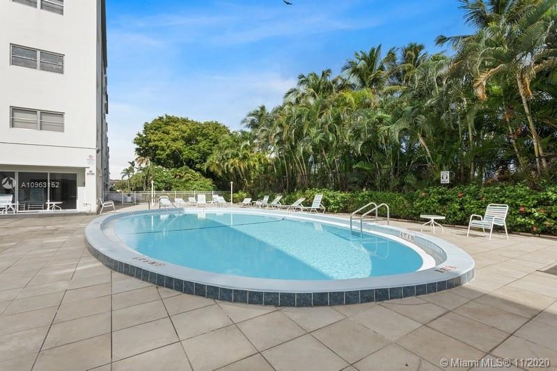 FAIRWAYS CO-OP - Residential