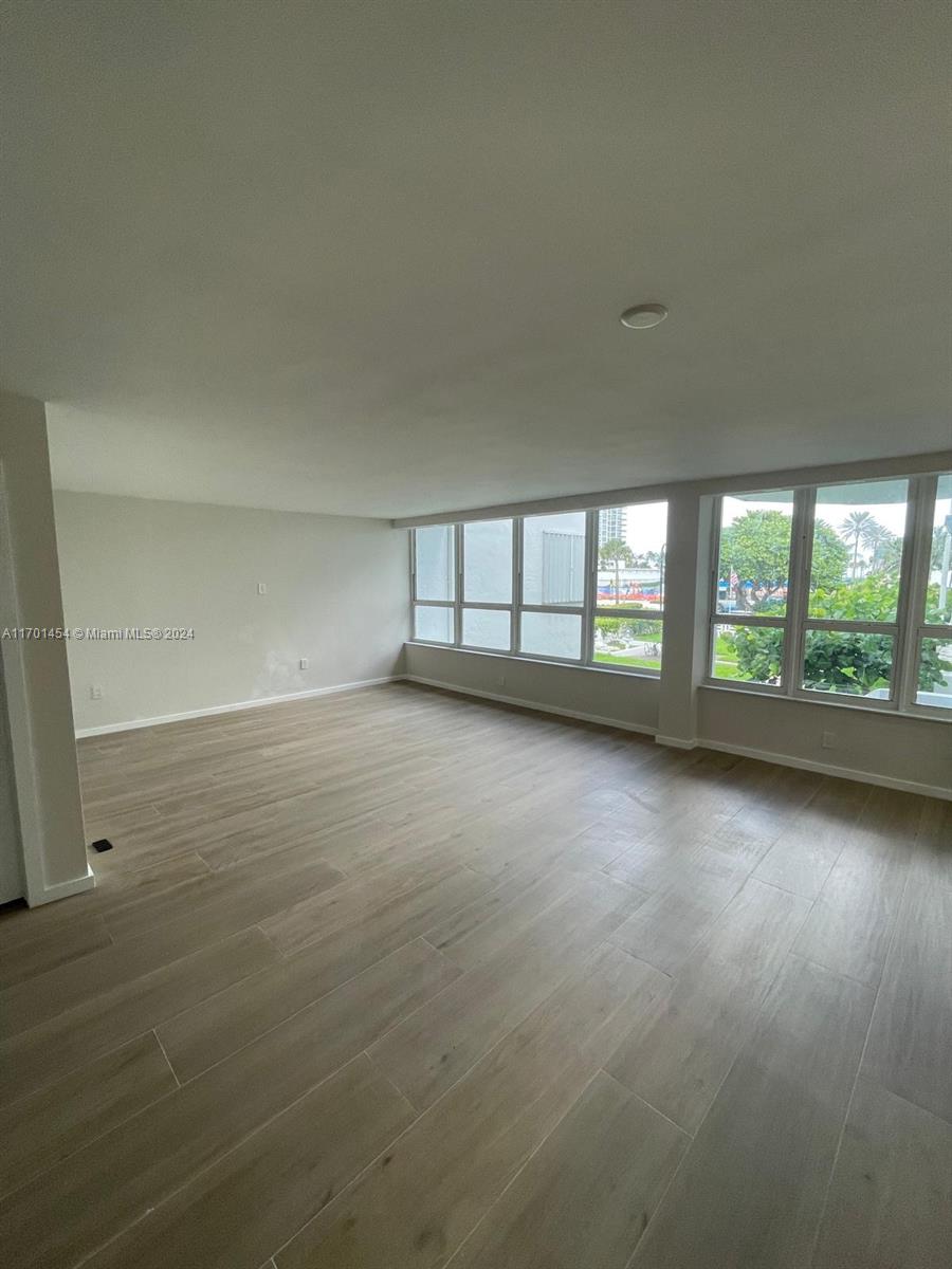 10230 Collins Ave 102