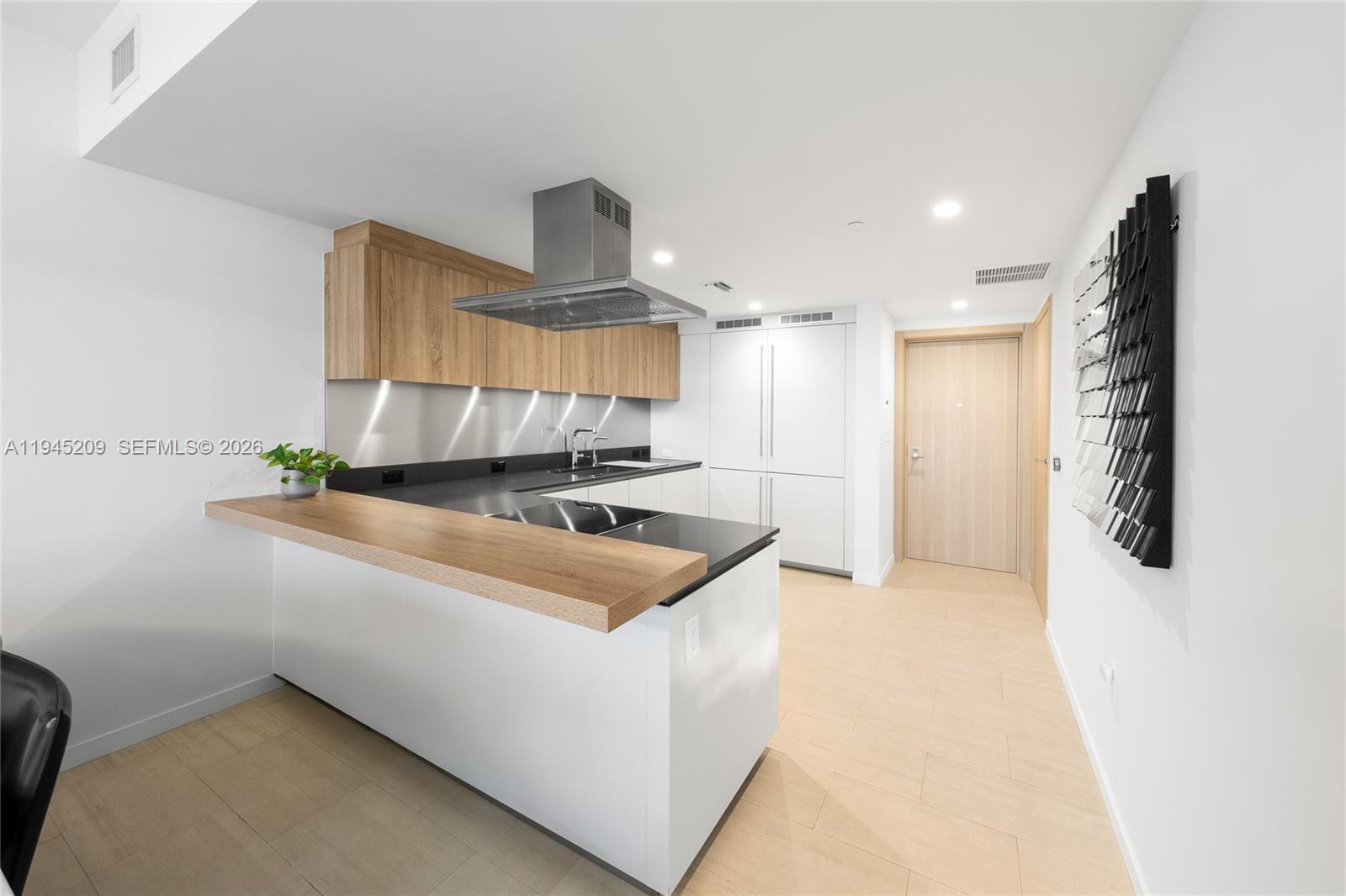 1000 Brickell Plz 4304