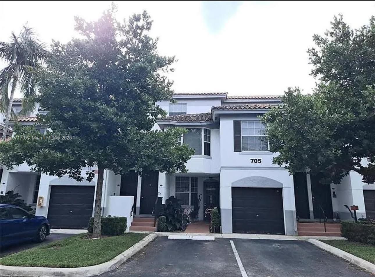 Rental Property at Address Not Disclosed, Sunrise, Miami-Dade County, Florida - Bedrooms: 2 
Bathrooms: 1  - $2,300 MO.