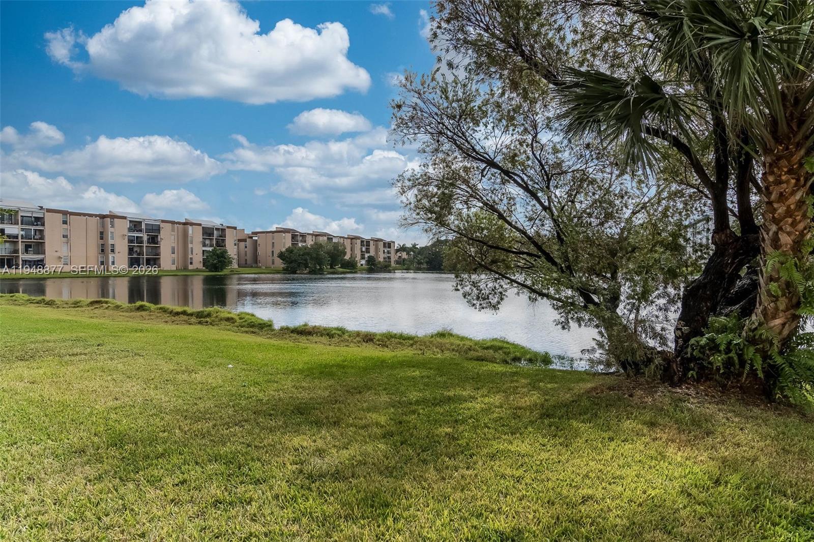 PINESIDE CONDO NO 1 - Residential