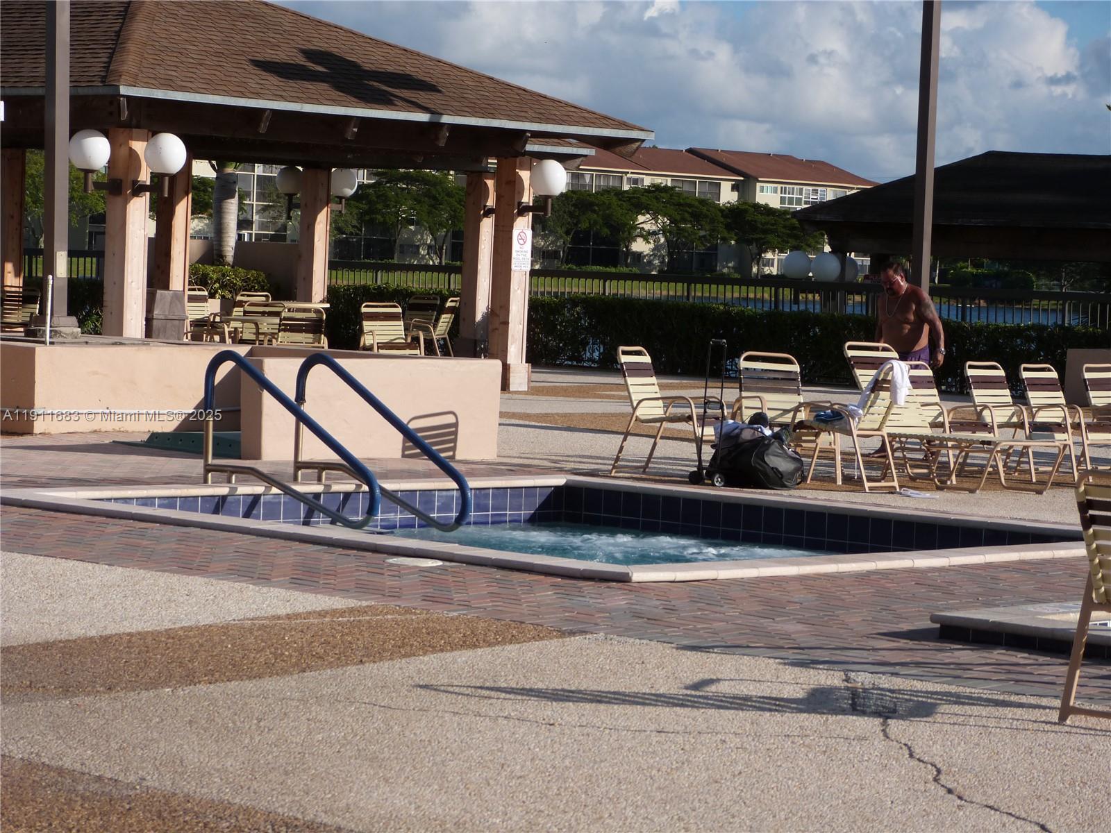 CAMBRIDGE AT CENTURY VILL - Residential