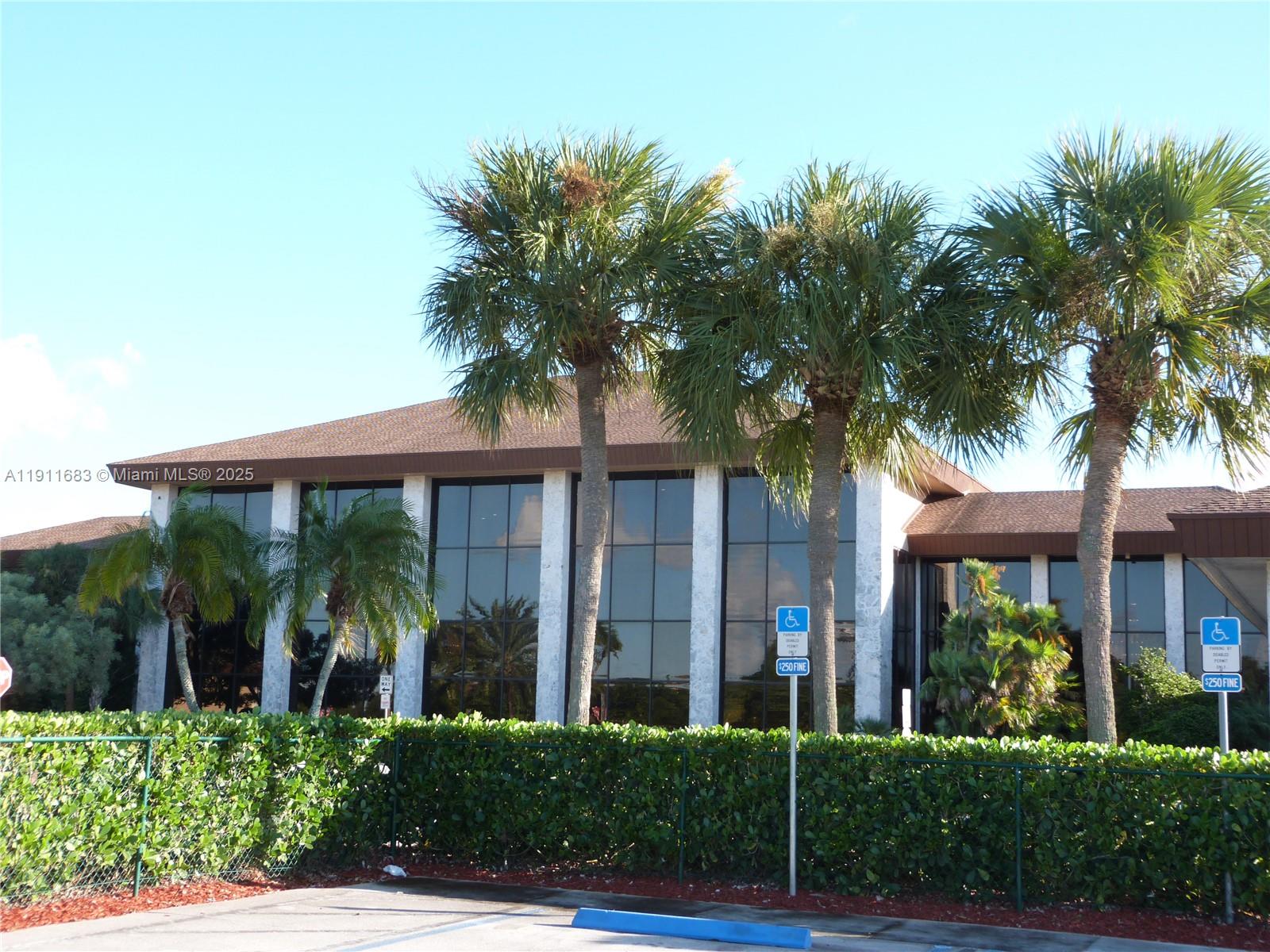 CAMBRIDGE AT CENTURY VILL - Residential