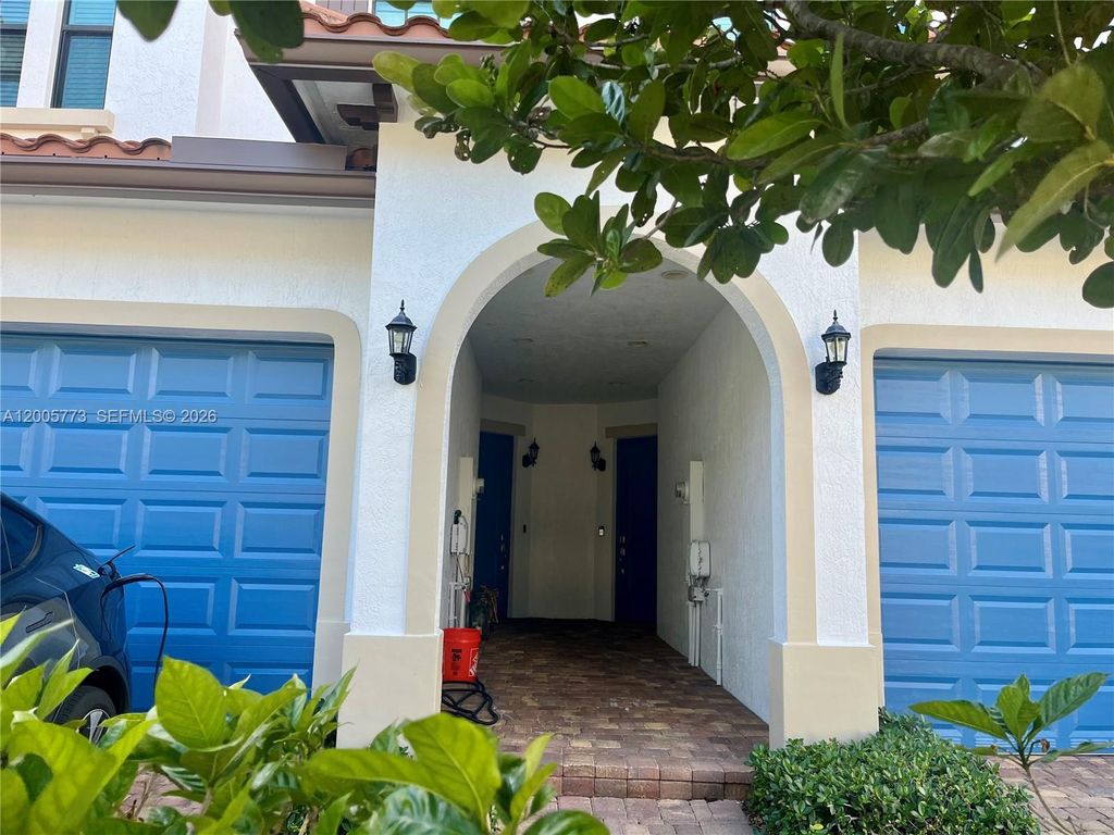 Photo of 1346 SW 113th Ter #1346, Pembroke Pines, FL 33025 (MLS # A12005773)