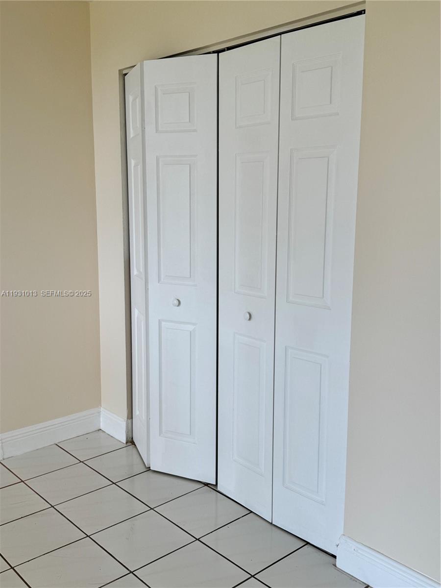 VERSAILLE GARDENS I CONDO - Residential