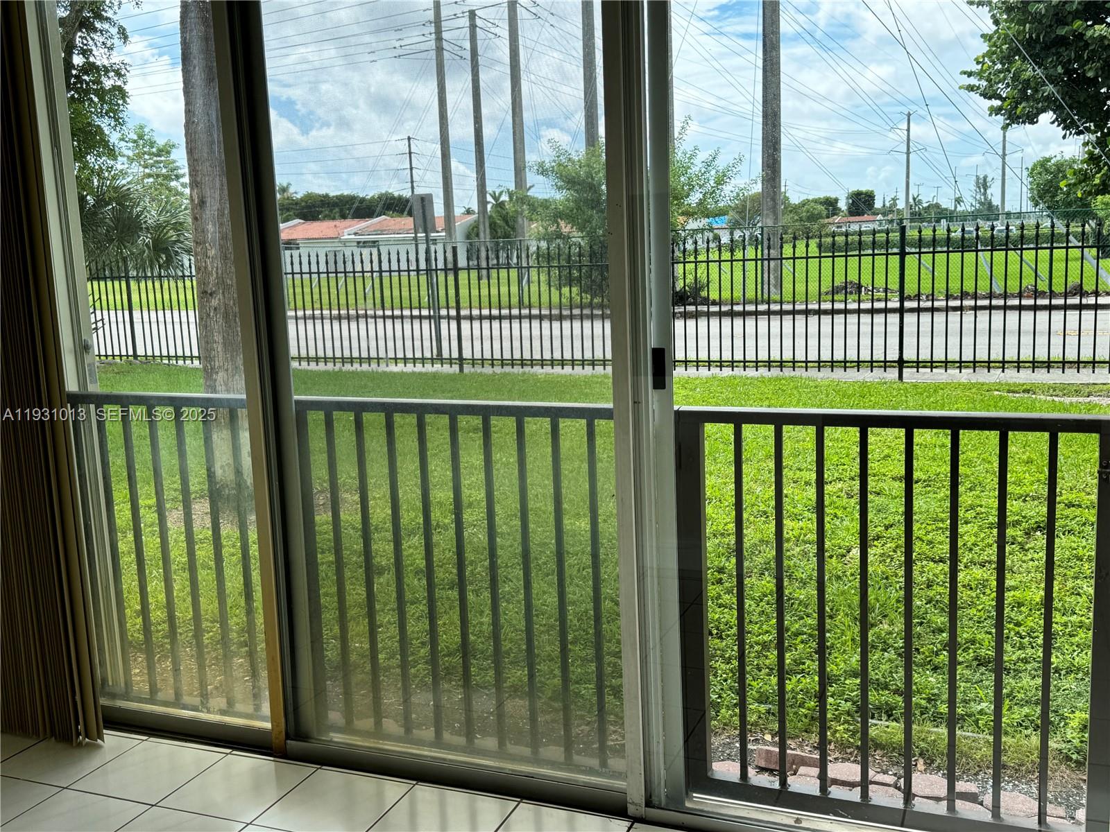 VERSAILLE GARDENS I CONDO - Residential