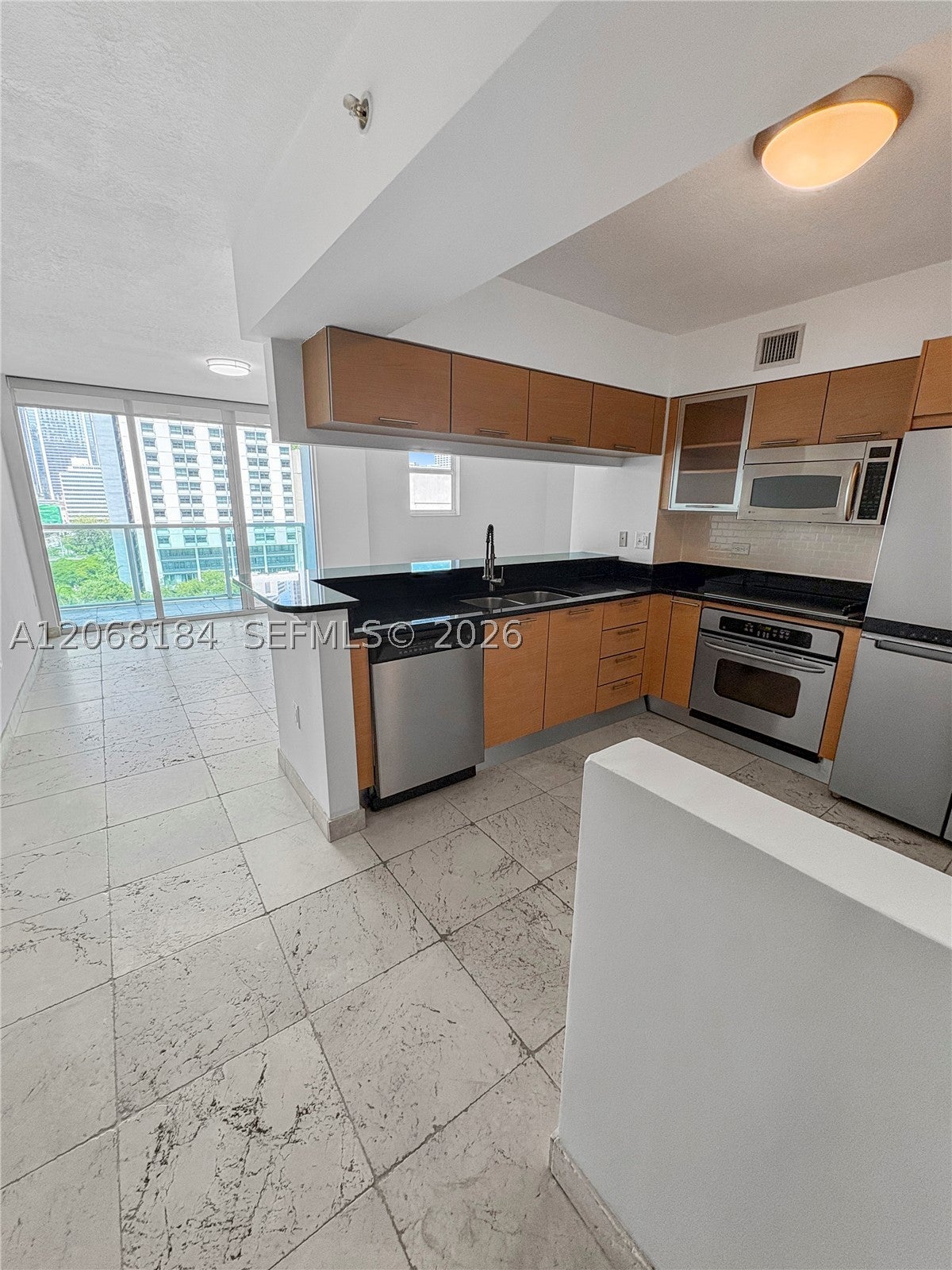 31 SE 5th St 902