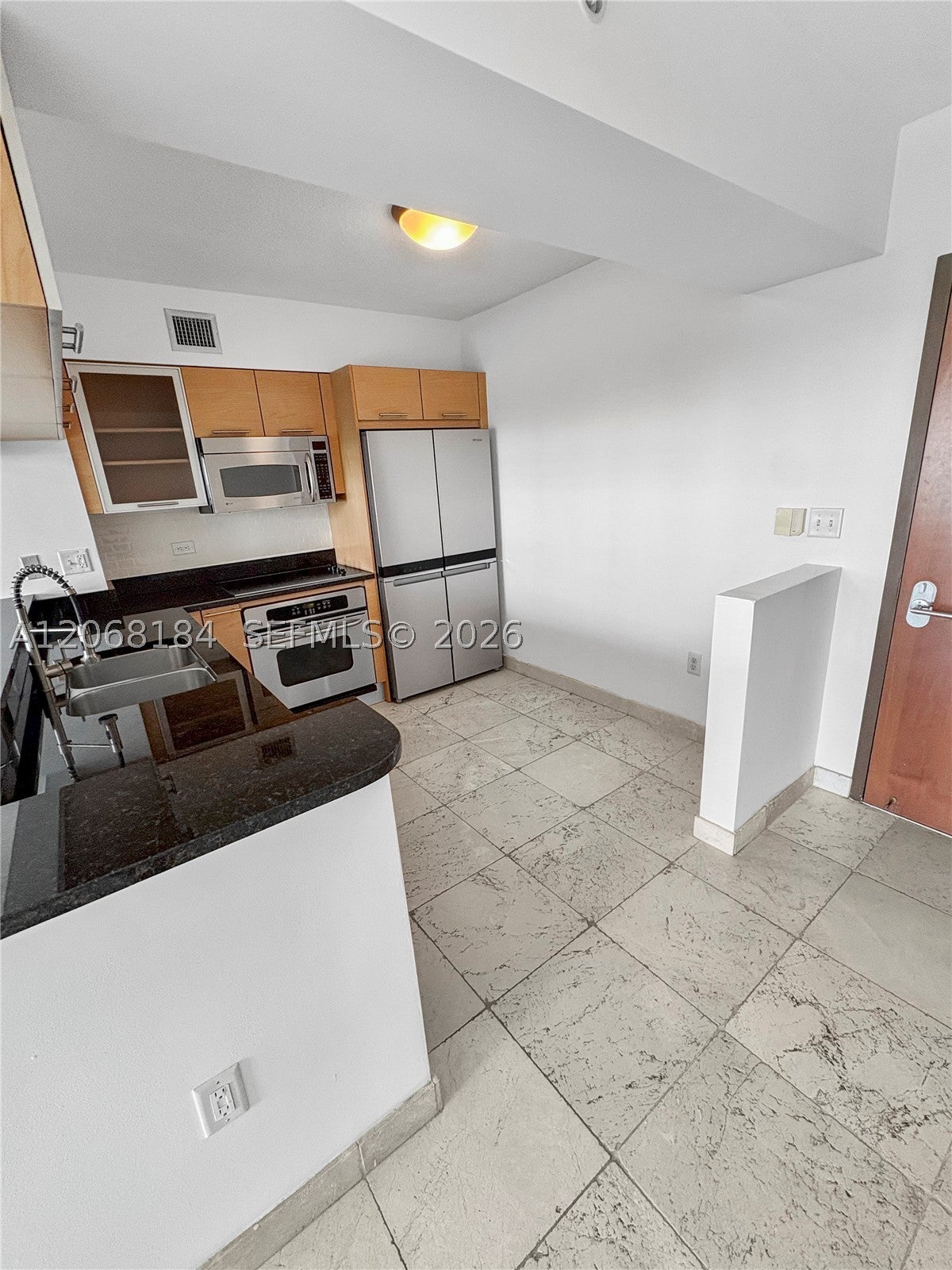 31 SE 5th St 902