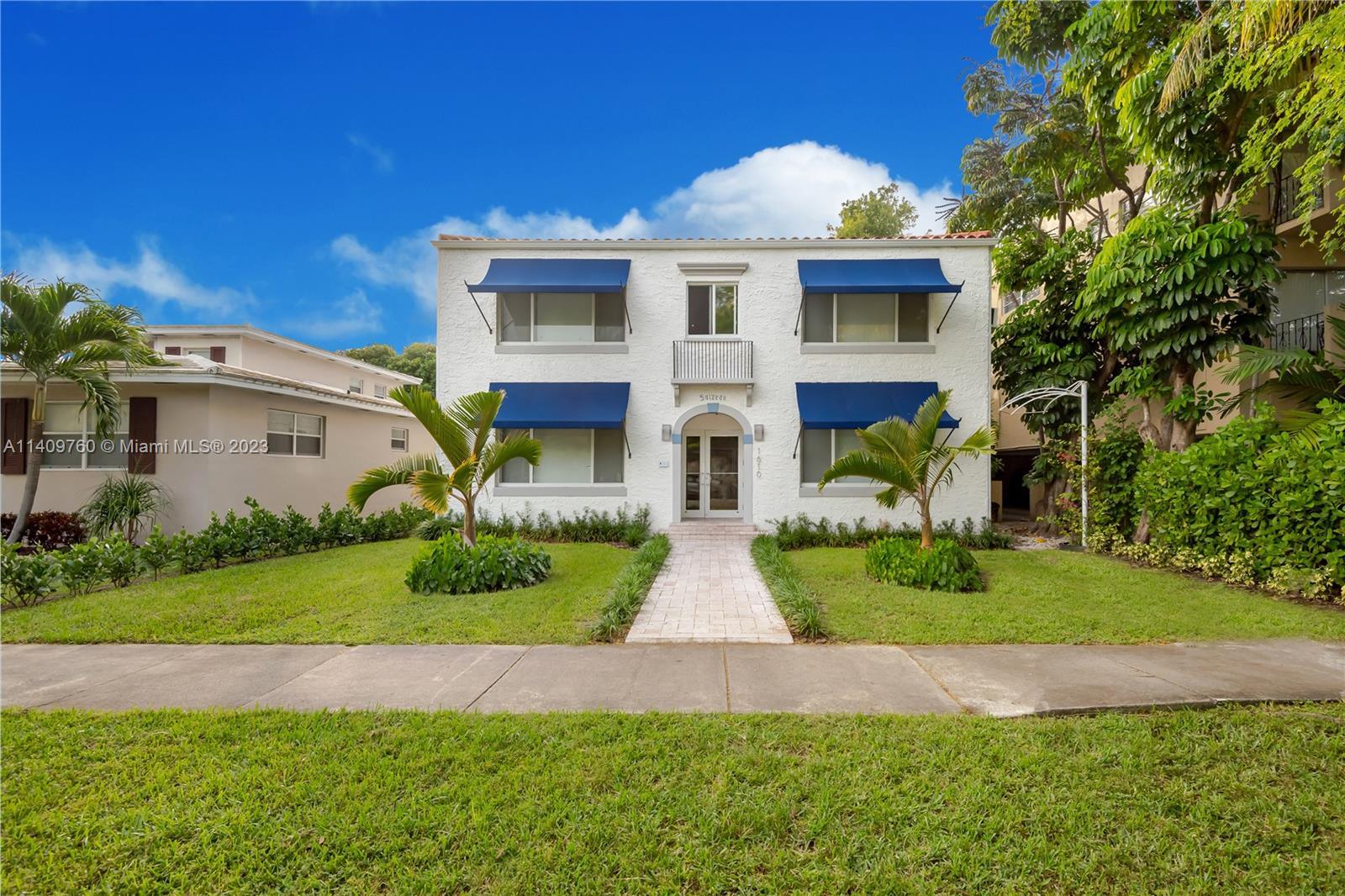 Amazing junior one bedroom studio in the heart of Coral Gables. Blocks from LeJuene and Public Transportation. Building features impact windows and call box/ FOB entry and laundry room in the building. Ample street parking. Walking distance to Miracle Mile for shopping, bars and fine dining. Only vacancy in building. Quick approval
Landlord requires first month, last month and security deposit along with background check, verification of employment and previous tenancy.
Unit will not be leased unless these requirements are met.