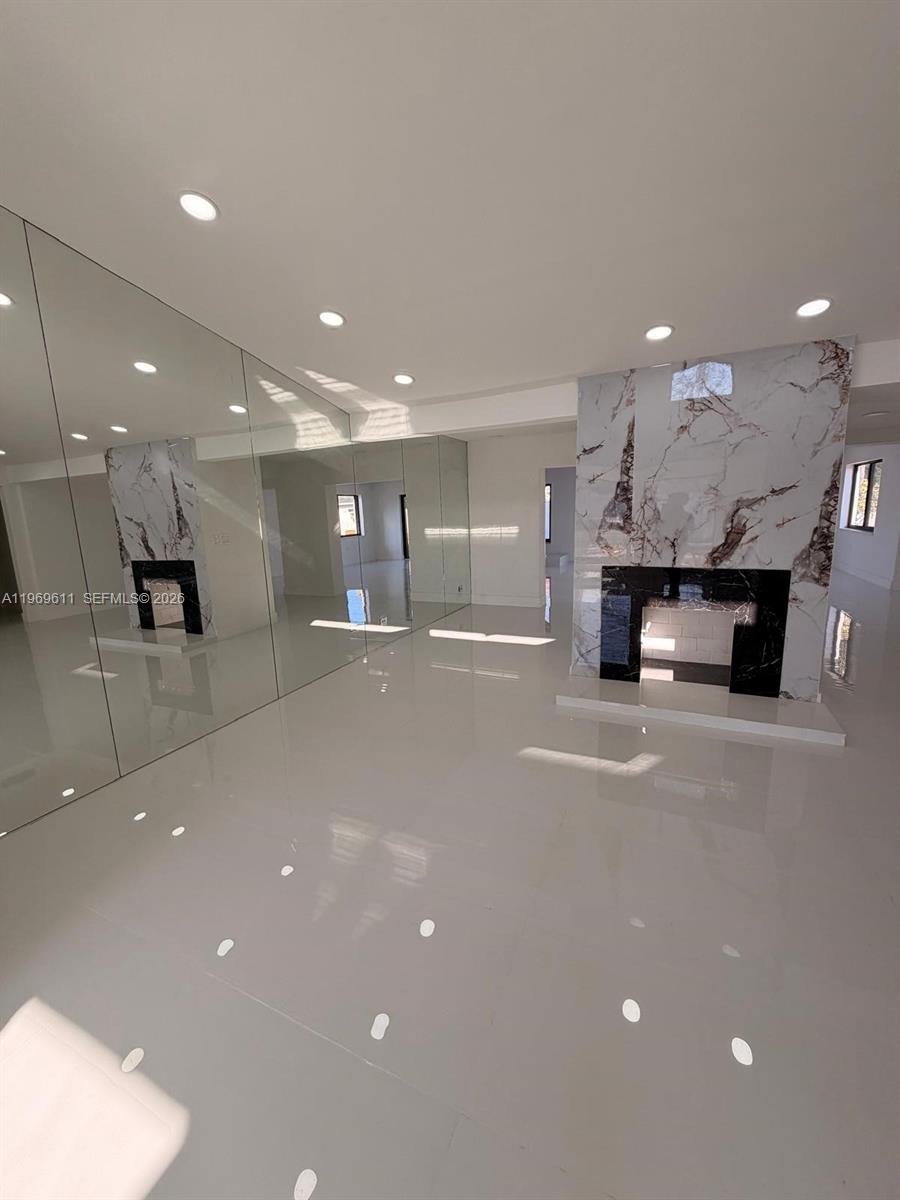 SUGAR TREE GROVE SUB - Residential