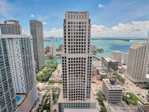 68 SE 6th St 3705 Miami FL 33131