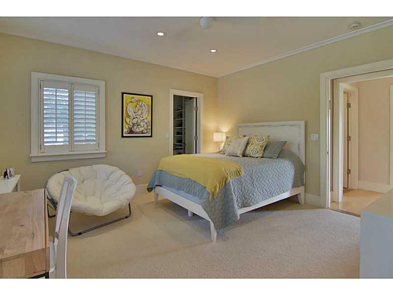 26-27-34-35 52 42 BAY HAR - Residential