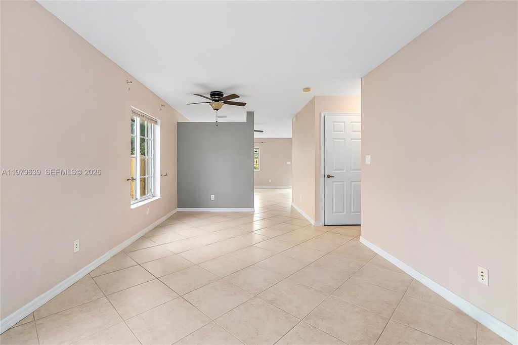 Photo of 330 SW 2nd Ave #12, Hallandale Beach, FL 33009 (MLS # A11979639)