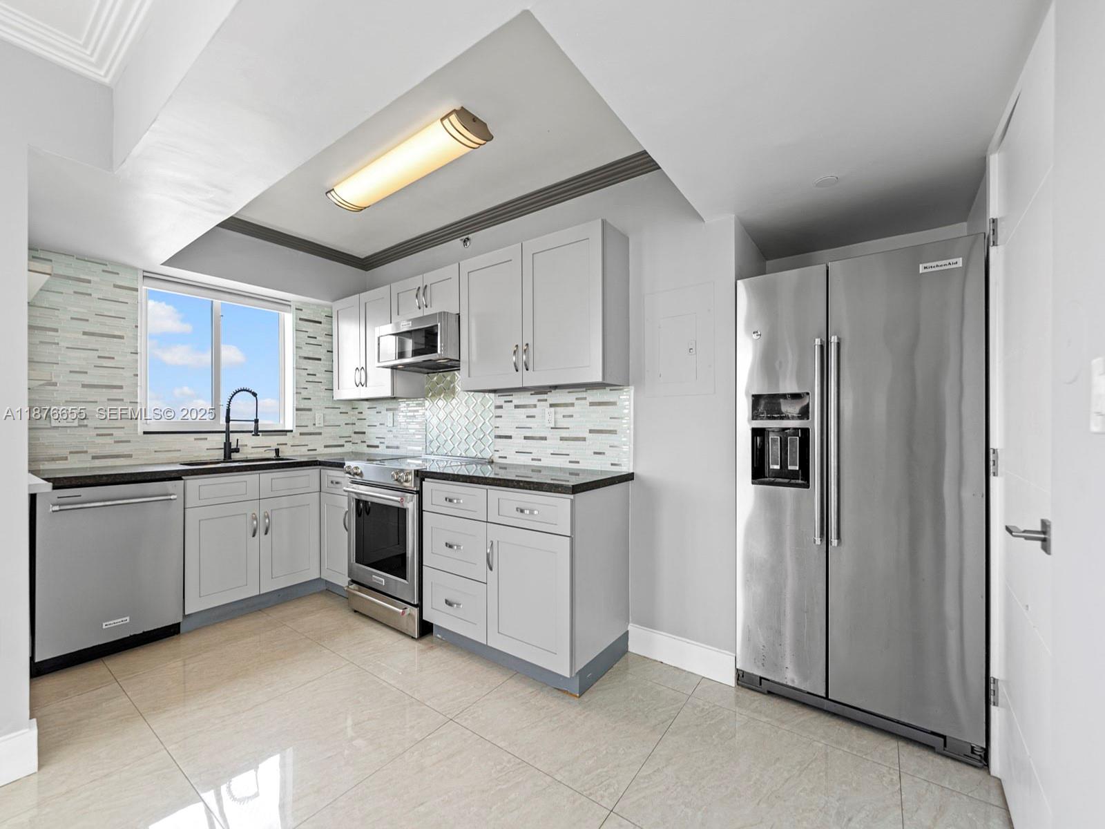 THE GRANDVIEW CONDO - Residential