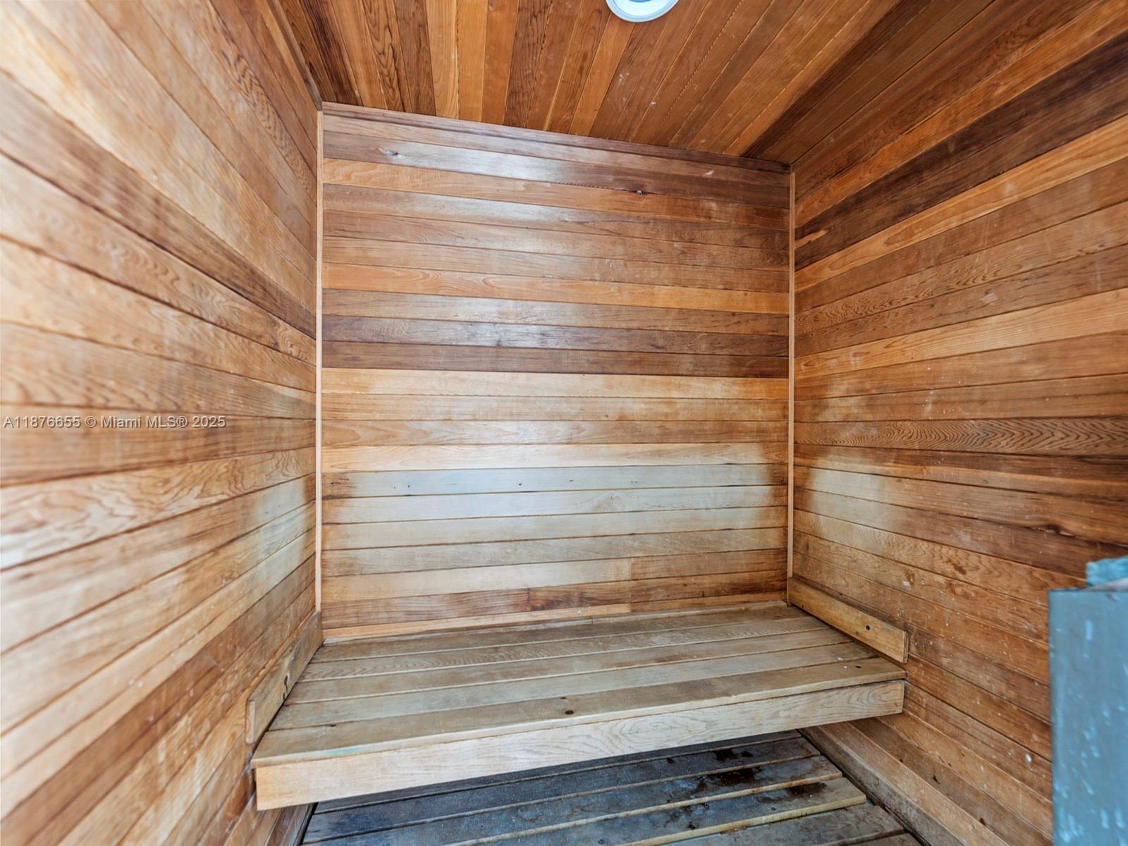 THE GRANDVIEW CONDO - Residential