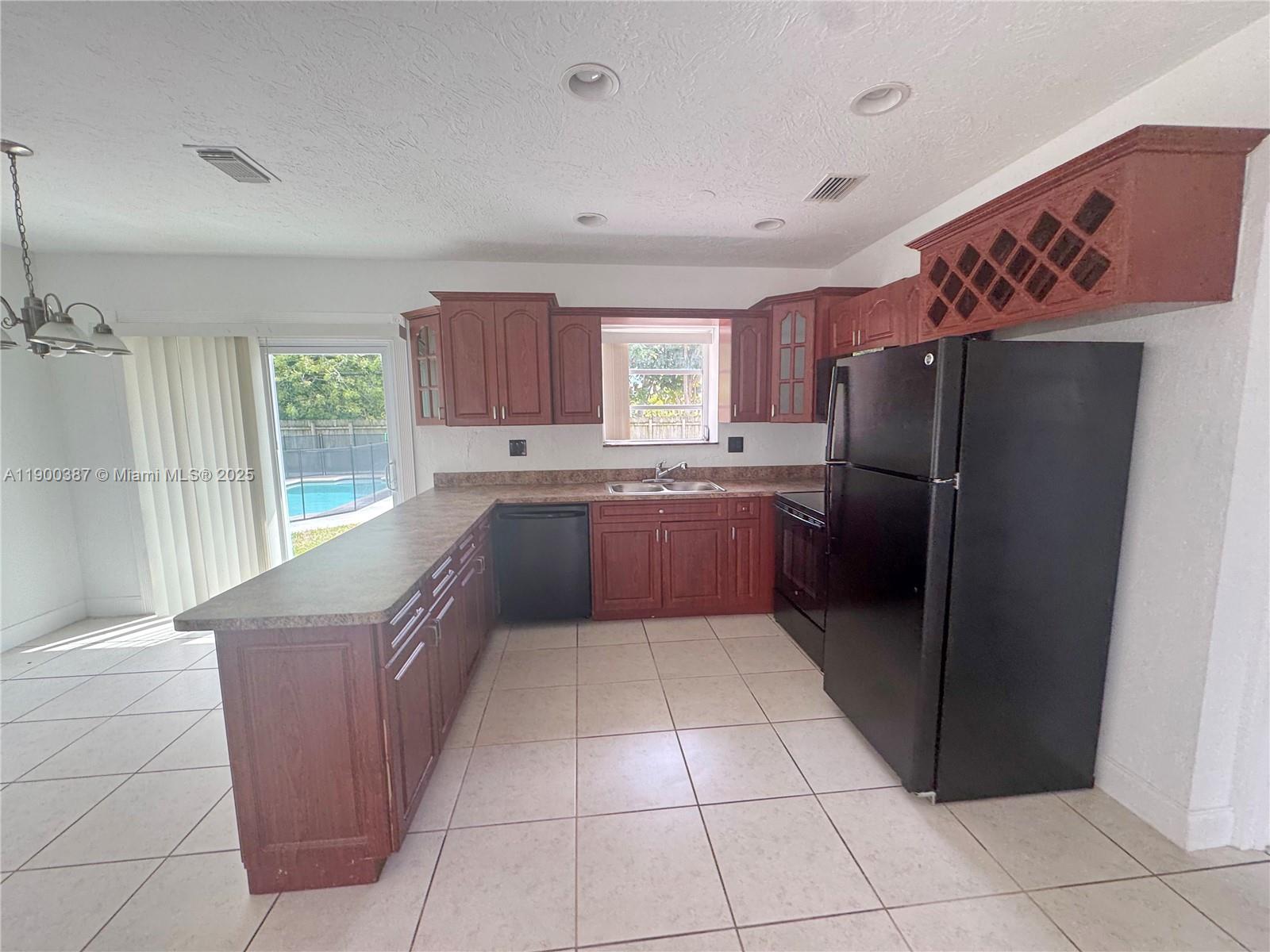 LEISURE CITY SEC 4 - Residential