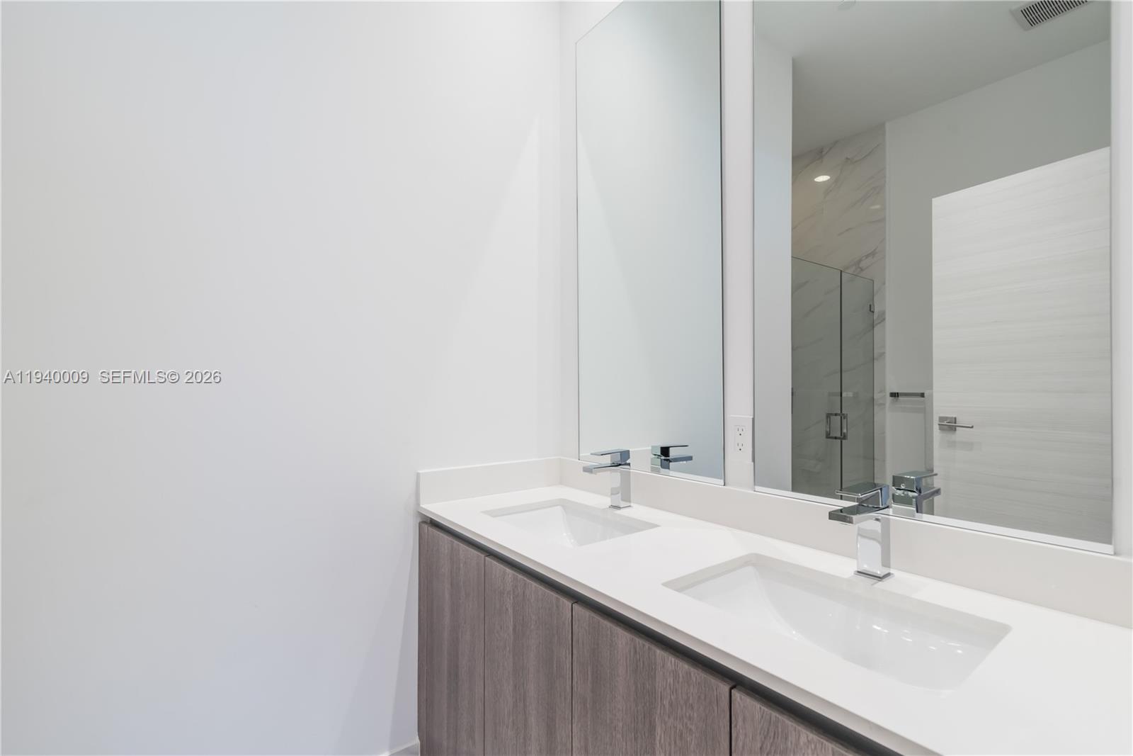 801 SMA RESIDENCES CONDO - Residential Lease