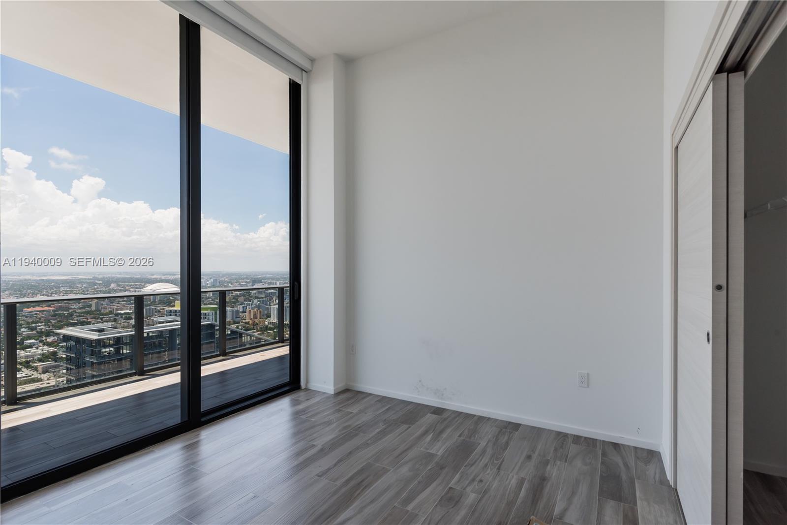 801 SMA RESIDENCES CONDO - Residential Lease