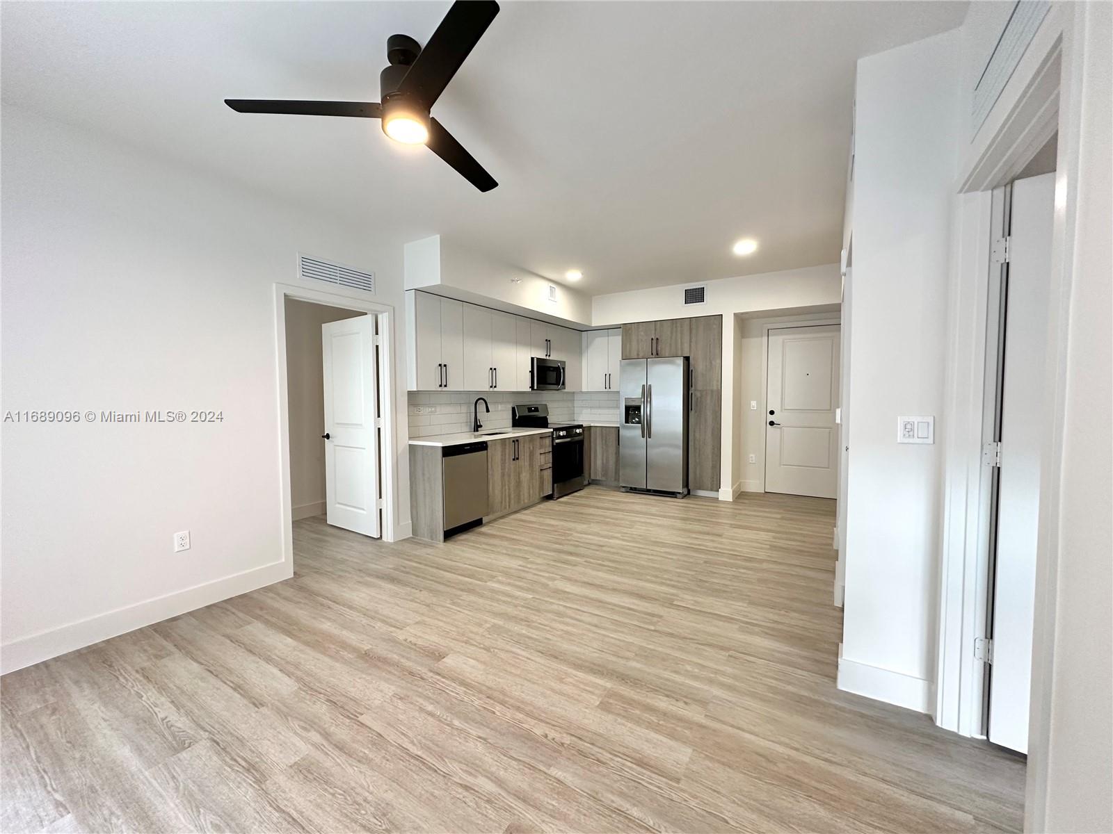 Be the first to live in this brand-new, modern apartment! This pet-friendly residence, perfect for those with furry companions, has a dog park and an area to groom your pet! There is also 24 hour gym, a pool, electric BBQ's, electric chargers, lounge chairs for your comfort and many more. The apartments boasts convenient parking options, incliuding covered, storage availability, and includes : kitchen strainless steel appliances, washer, dryer, and window treatments. Don't miss out on this opportunity – contact us today for more details and to schedule a showing.