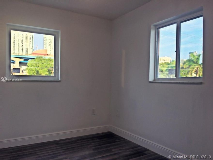 Freestanding Multifamily 14 unit Building across from Jose Marti Park all 2 bedrooms 14 bathrooms and 9 half bathrooms (property record is wrong)
Building has a New roof (2018) and 6 apartments are completely renovated total income is $ 236.400 dollars Yearly
(8 Apartments pay $1350 a month 1 Apartment pays $1400 a month and 5 Apartments pay $1500 a month 
please allow 24 hours for showing