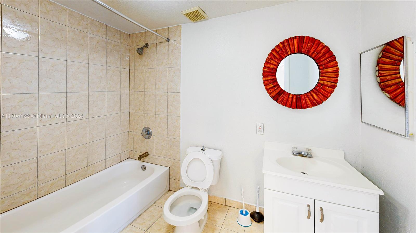 LAKES BY THE BAY SEC 1 - Residential