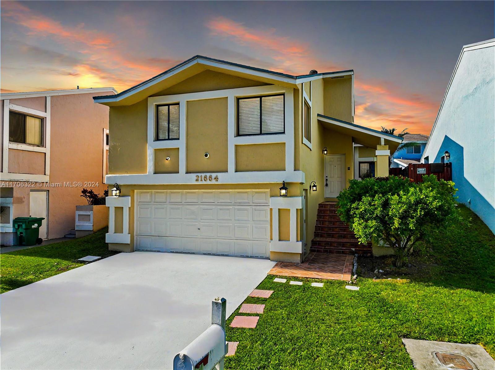 LAKES BY THE BAY SEC 1 - Residential