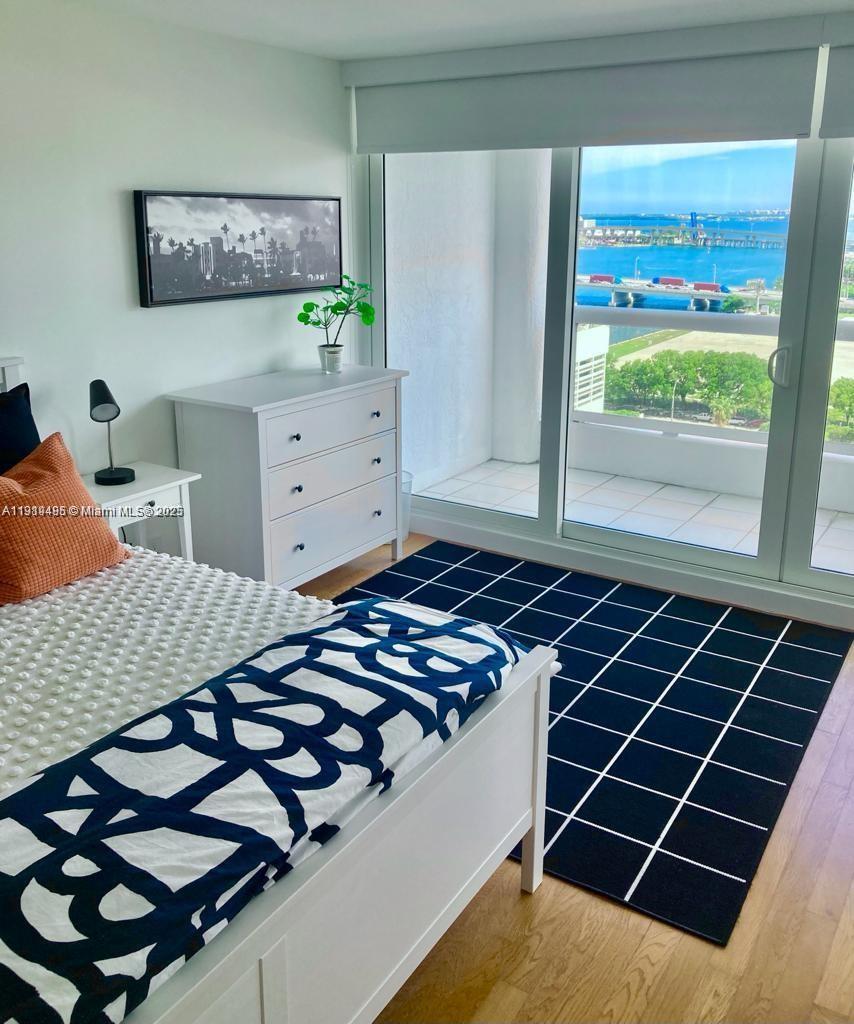 VENETIA CONDO - Residential