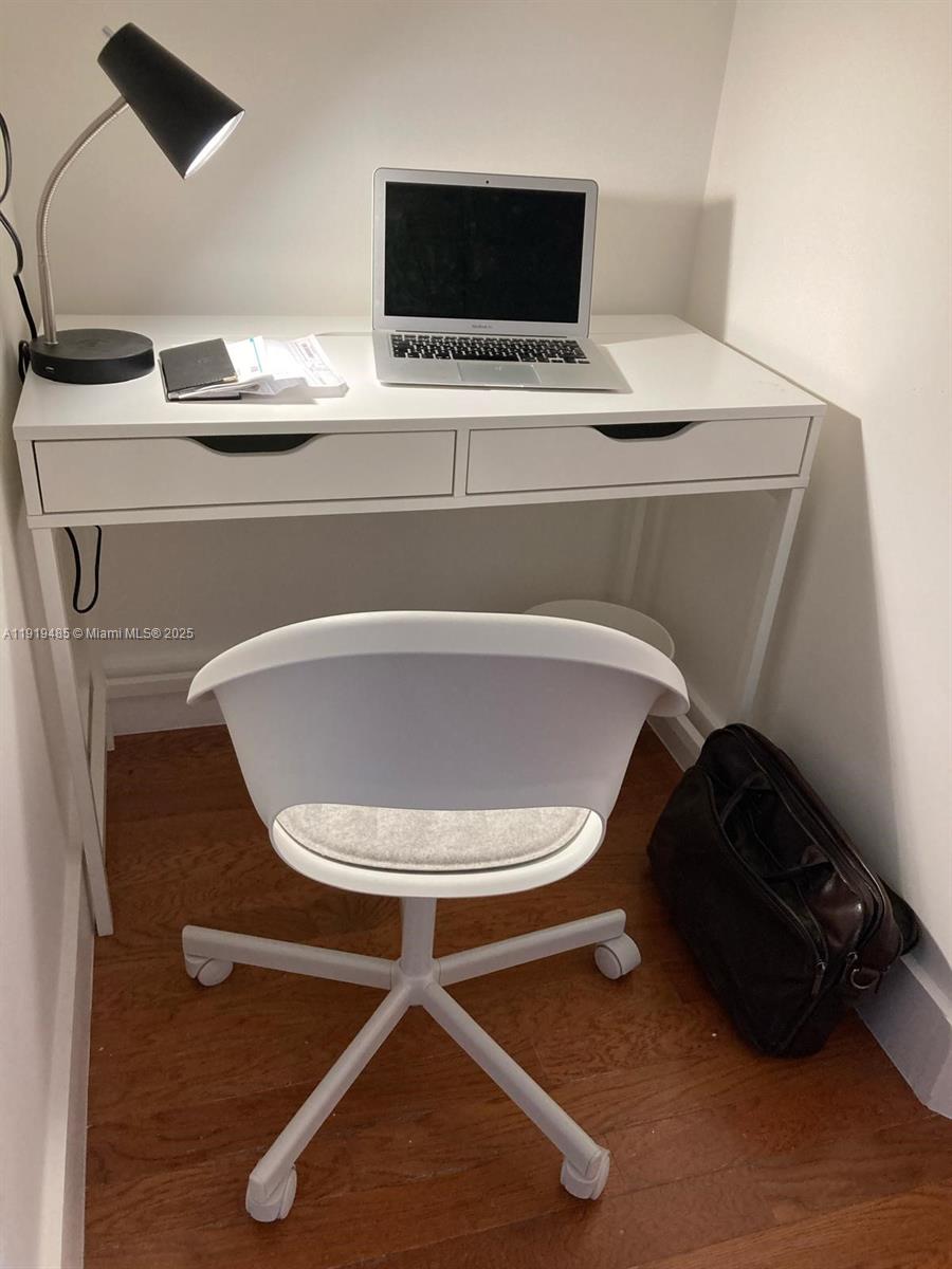 VENETIA CONDO - Residential