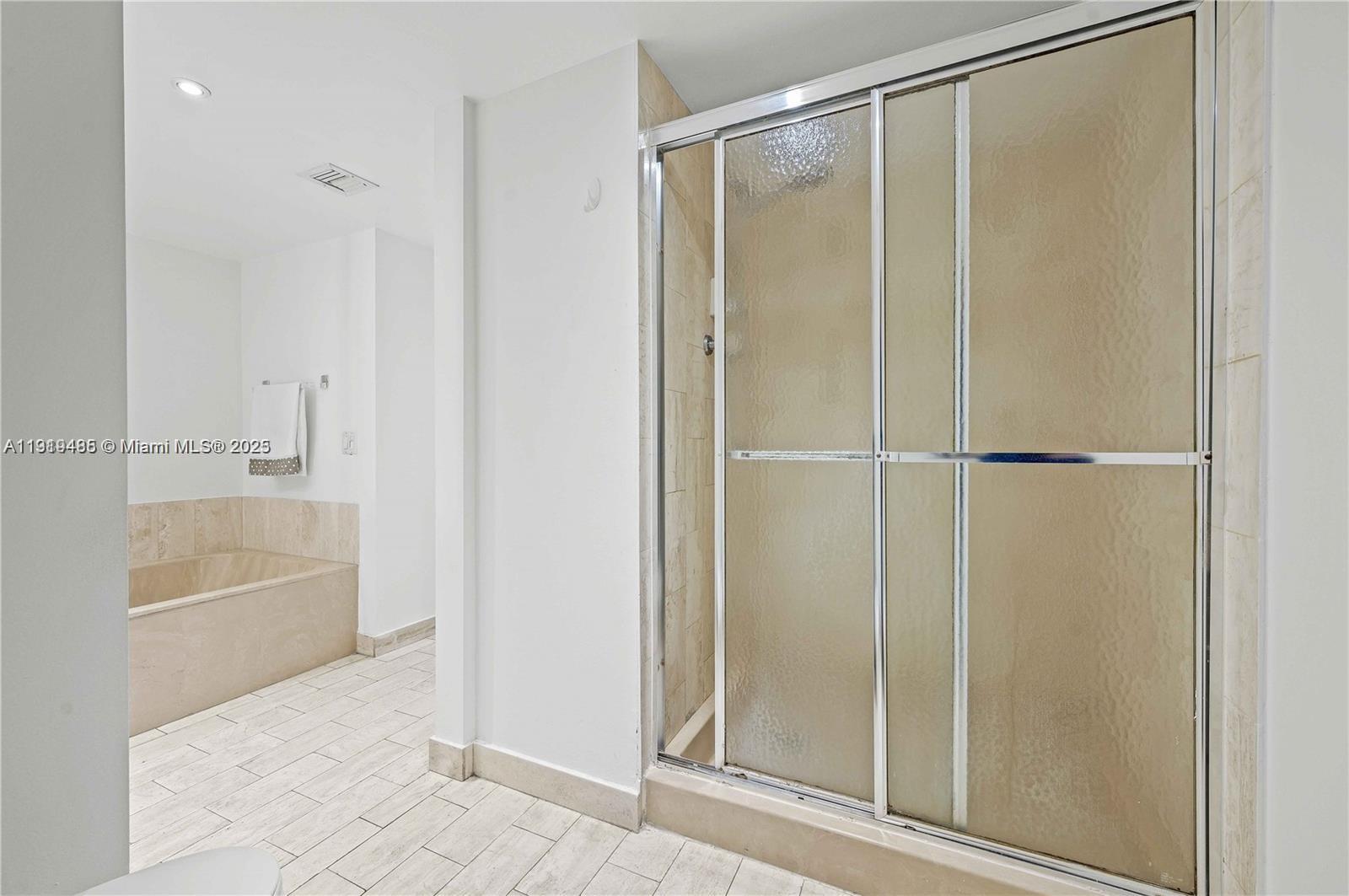 VENETIA CONDO - Residential