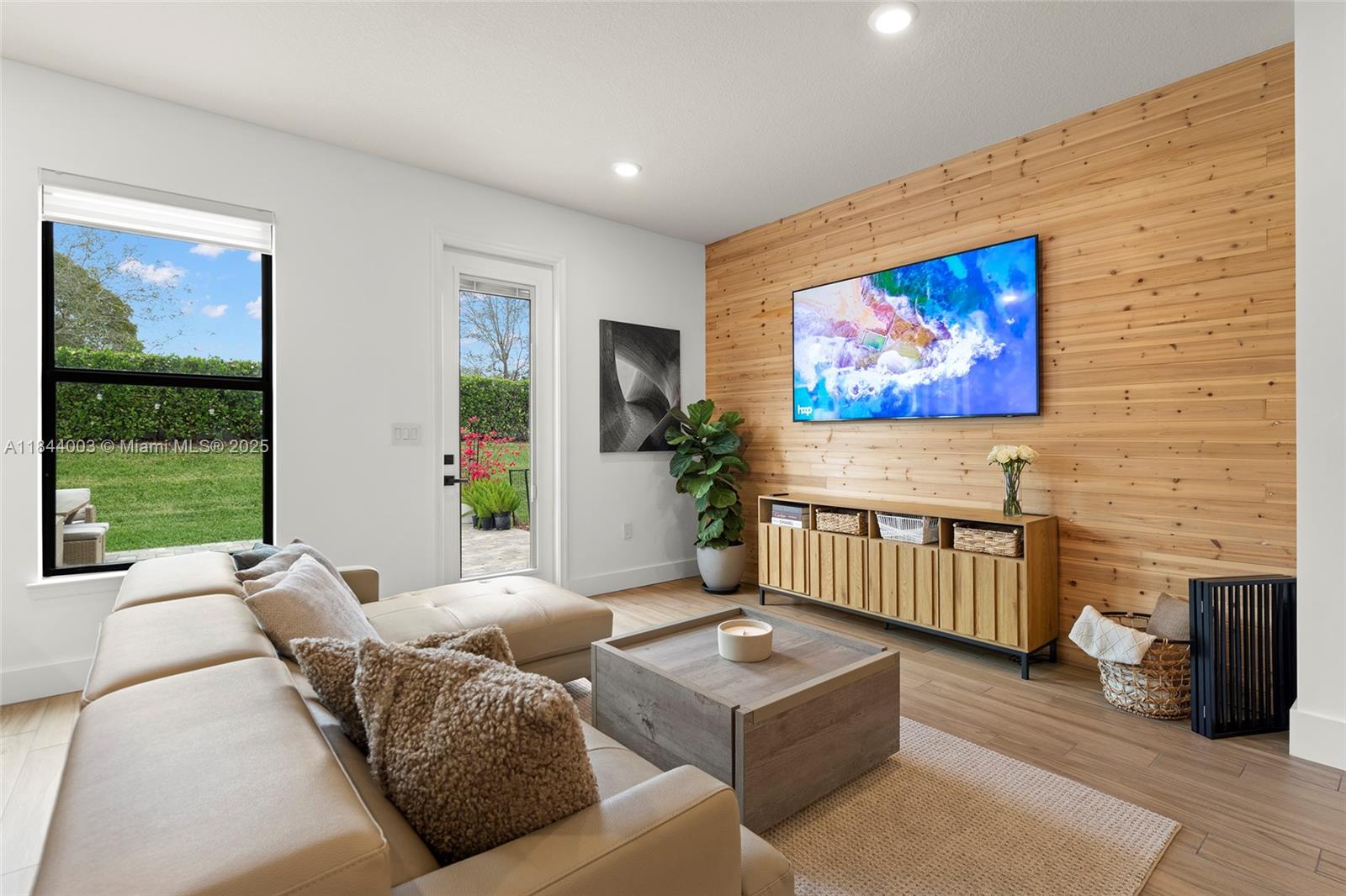 Step into luxury and sophistication with this beautiful townhome in the sought-after Oak Tree community. This home is designed with top-tier enhancements, including a $40K upgrade package featuring porcelain and laminate flooring, high-end appliances, custom cabinetry, and a beautifully designed backyard. The interior showcases smooth walls, pinewood accent walls, upgraded bathrooms, tall doors, and staircase lighting. Additionally, the owners added a built-in office space for ultimate convenience. Located in a highly desirable community, this exceptional property offers all the high-end amenities you desire. MOTIVATED SELLER OFFERING CLOSING CREDITS TO CONTRIBUTE TOWARD BUYER'S CLOSING COSTS CONTACT LISTING AGENT FOR DETAILS. DON'T MISS THIS OPPORTUNITY TO OWN A BEAUTIFUL HOME!