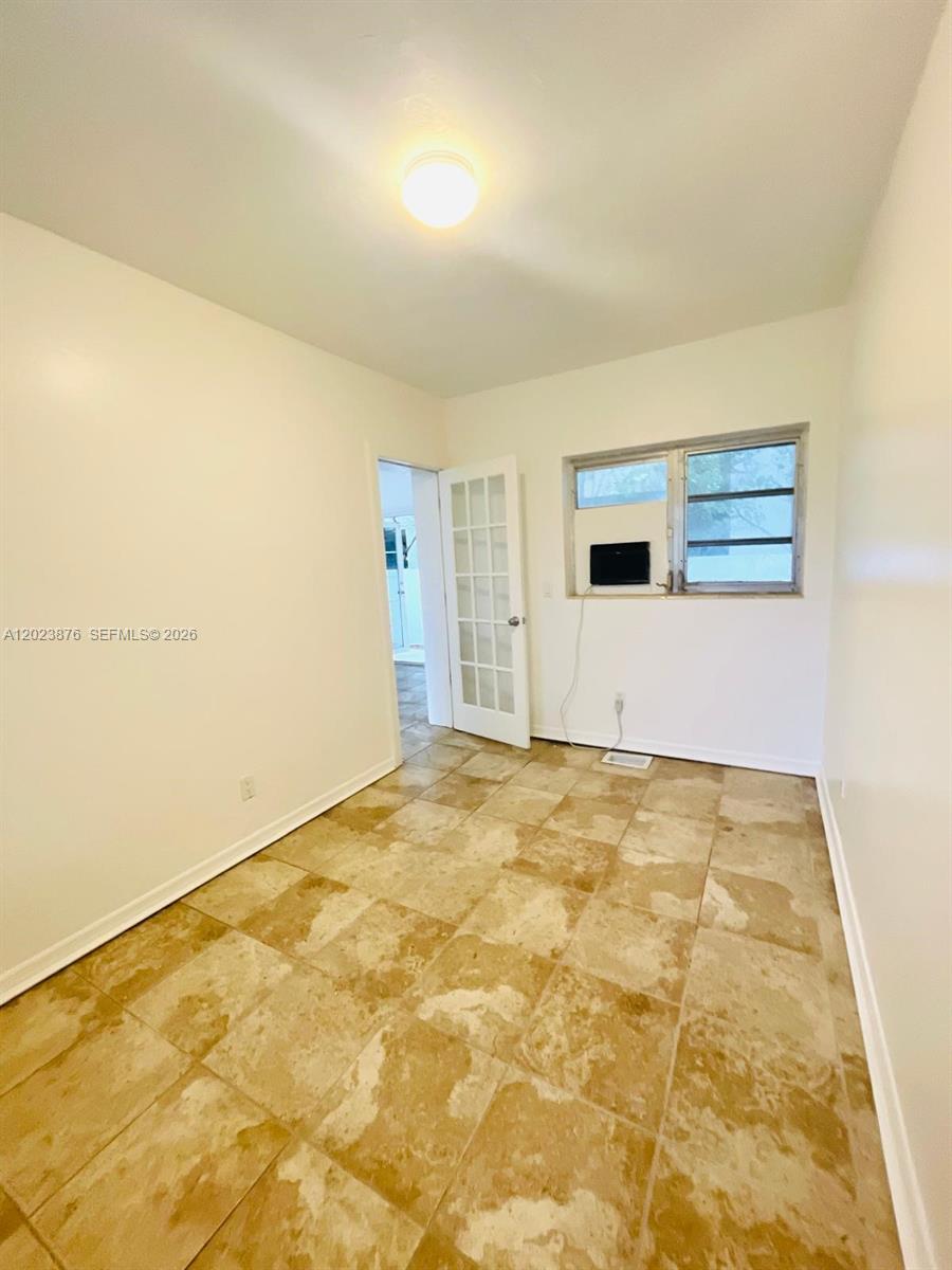 ENGLEWOOD NORTH - Residential Lease