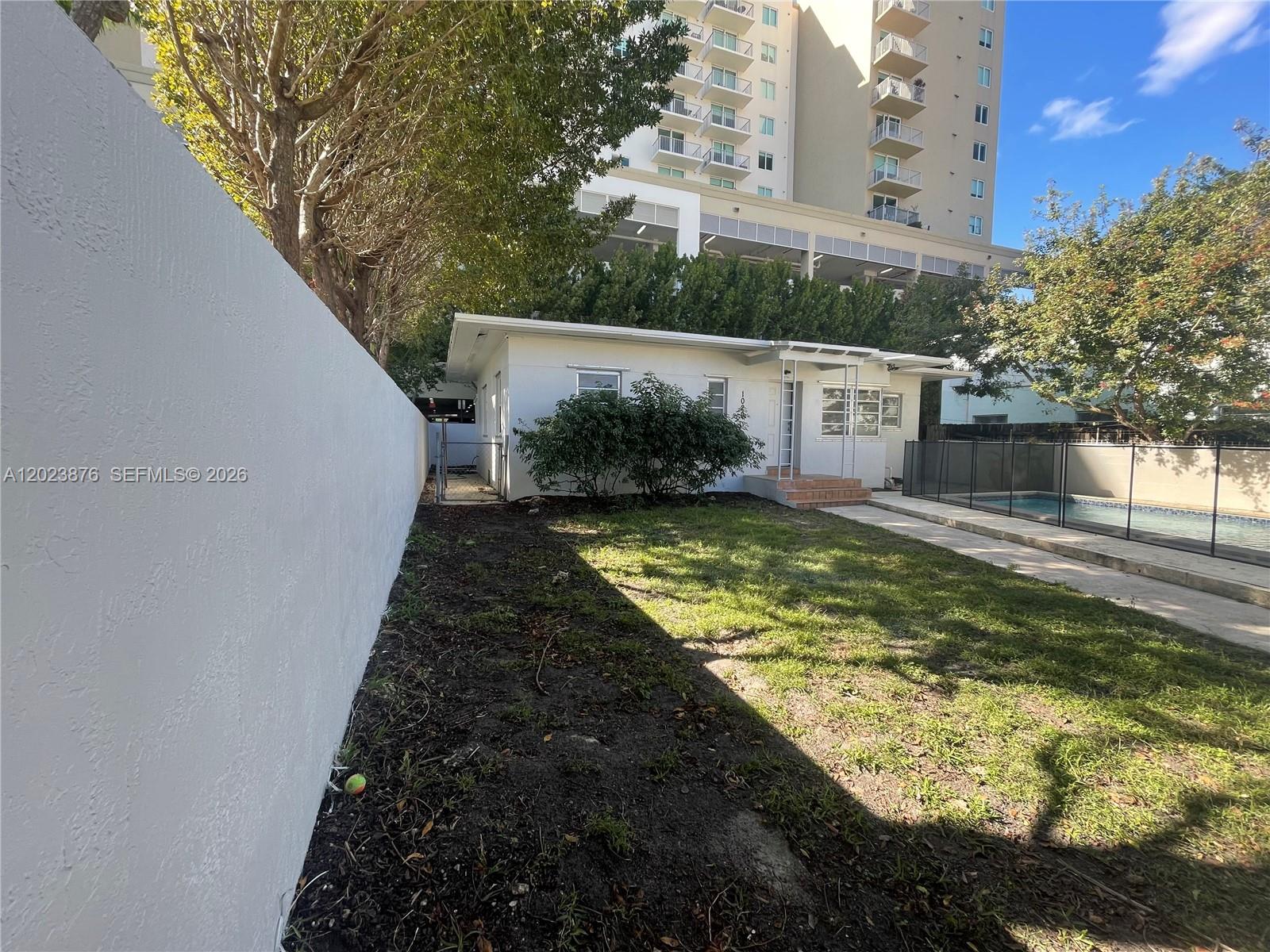 ENGLEWOOD NORTH - Residential Lease