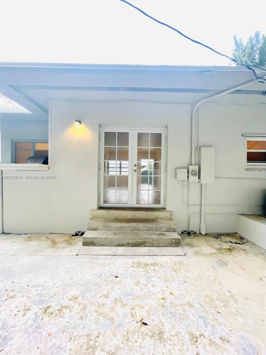 ENGLEWOOD NORTH - Residential Lease