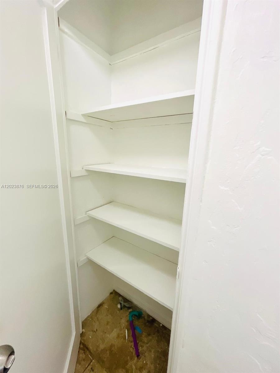 ENGLEWOOD NORTH - Residential Lease