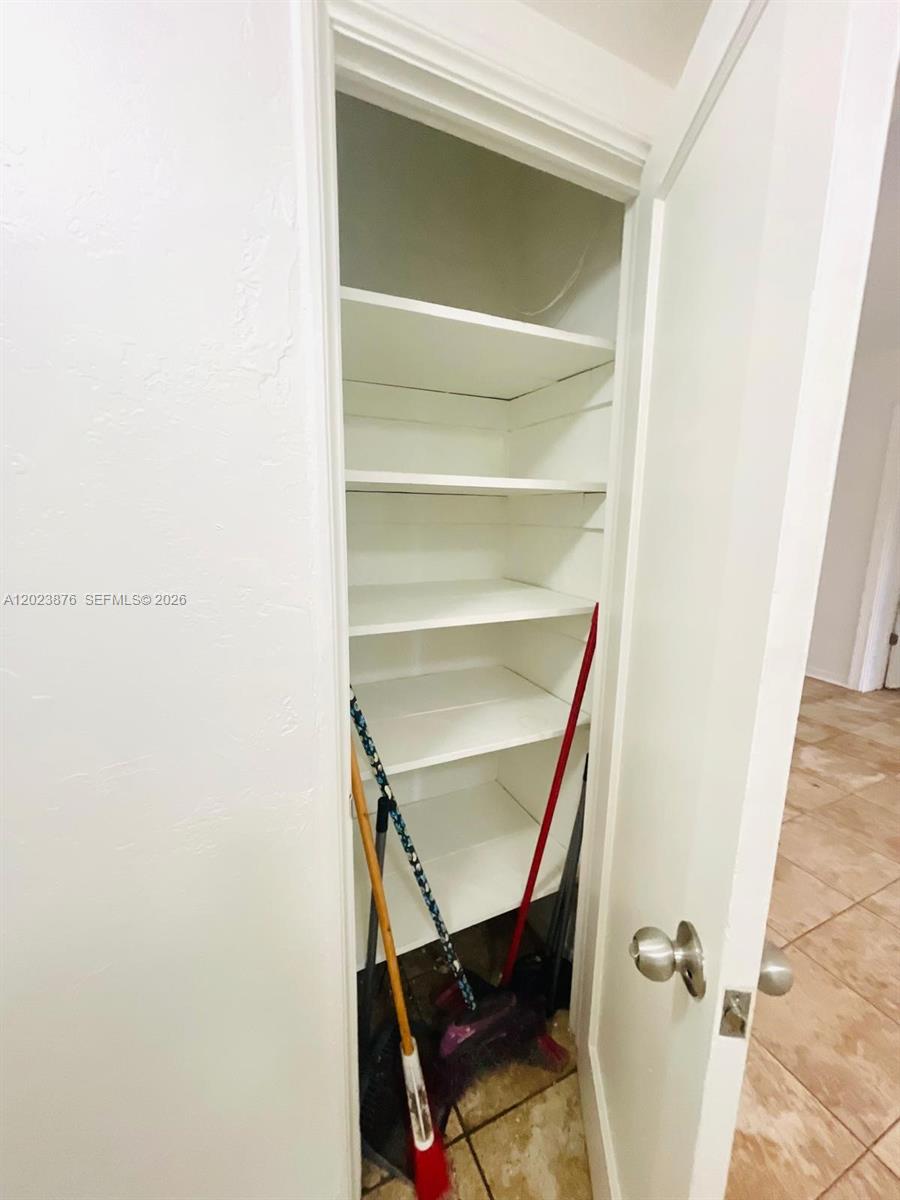 ENGLEWOOD NORTH - Residential Lease