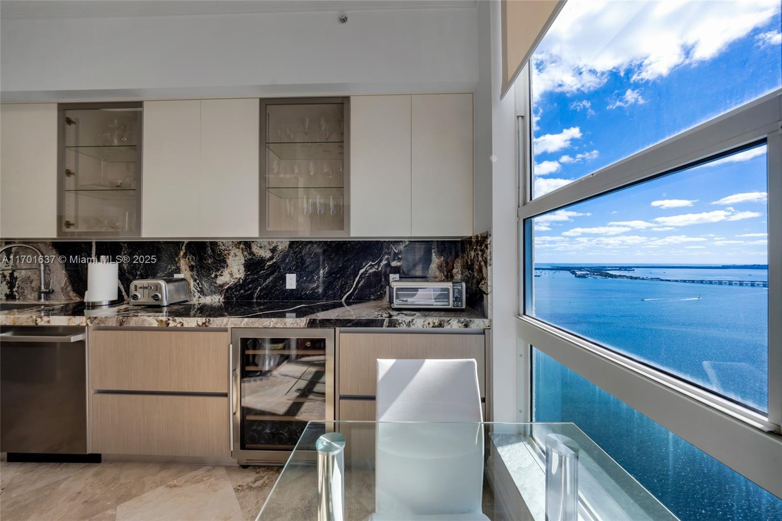 THE MARK ON BRICKELL COND - Residential