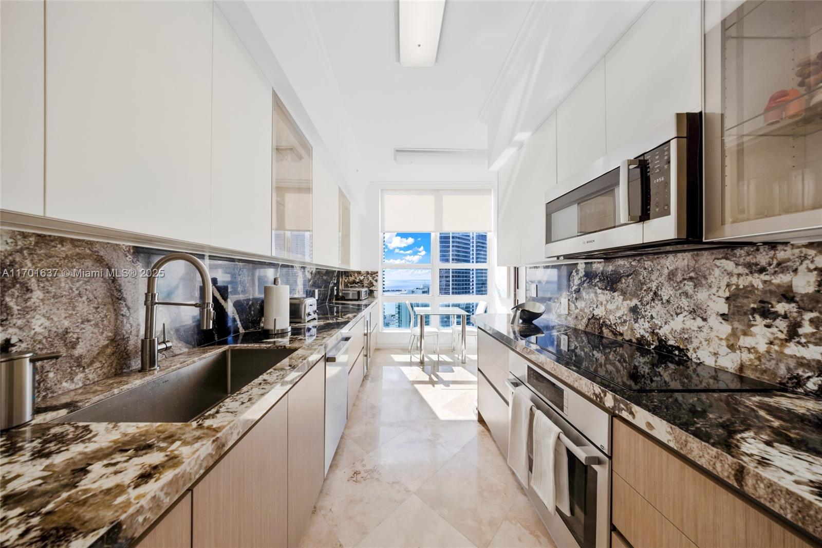 THE MARK ON BRICKELL COND - Residential