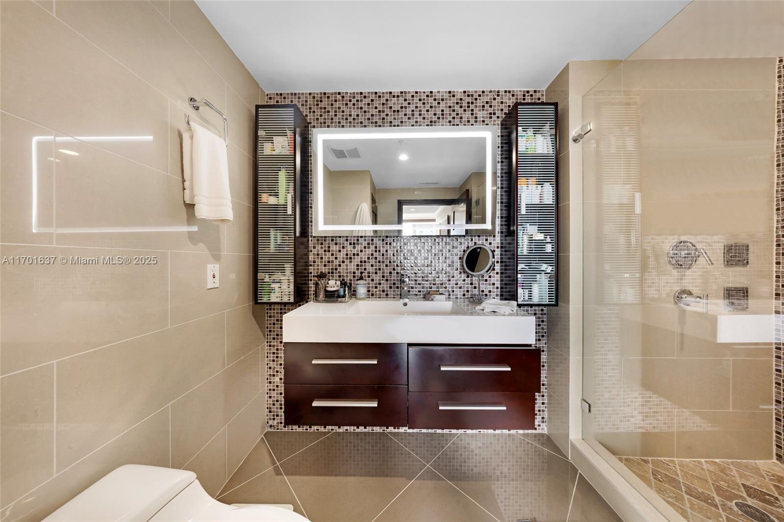 THE MARK ON BRICKELL COND - Residential