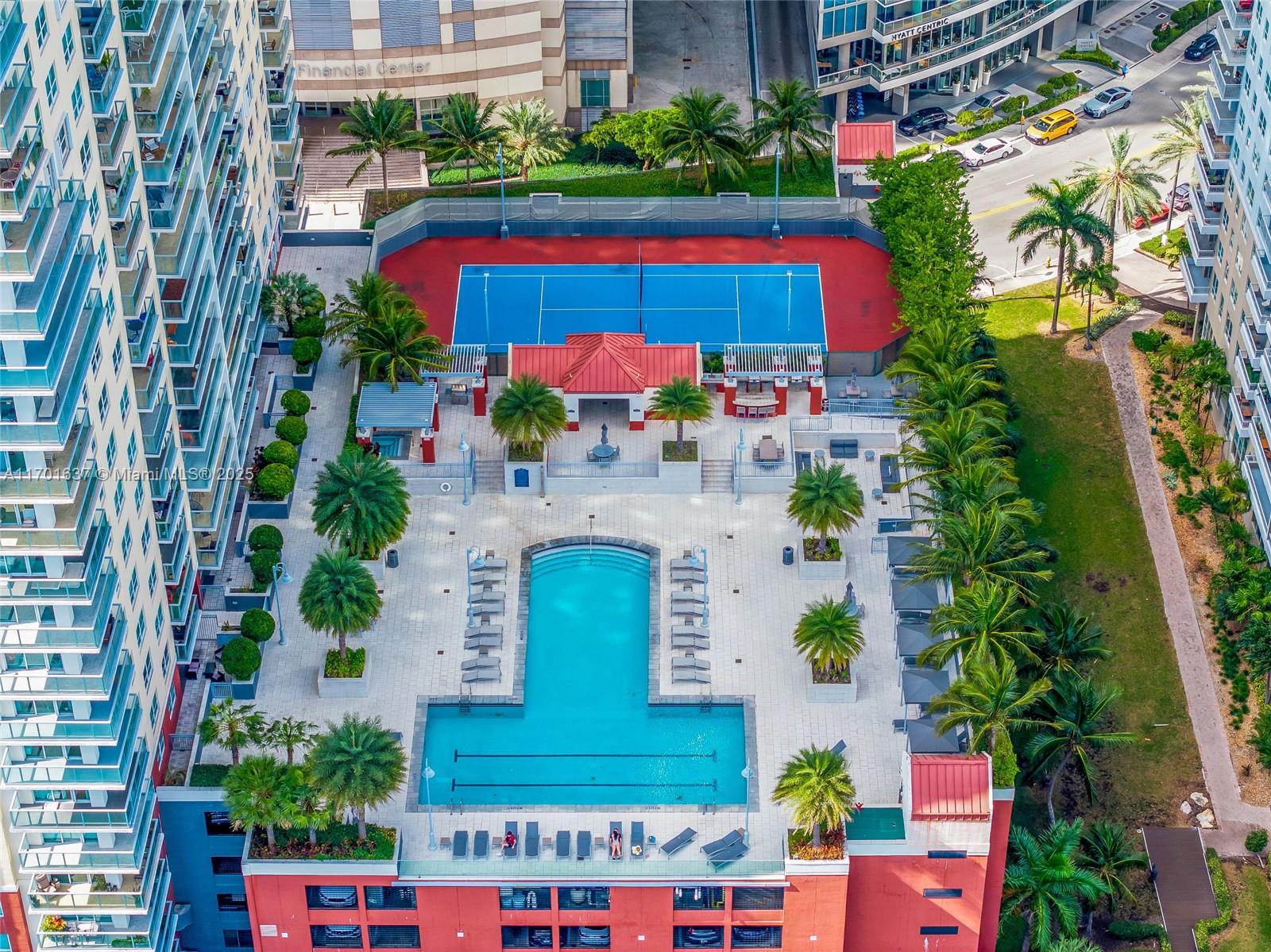 THE MARK ON BRICKELL COND - Residential