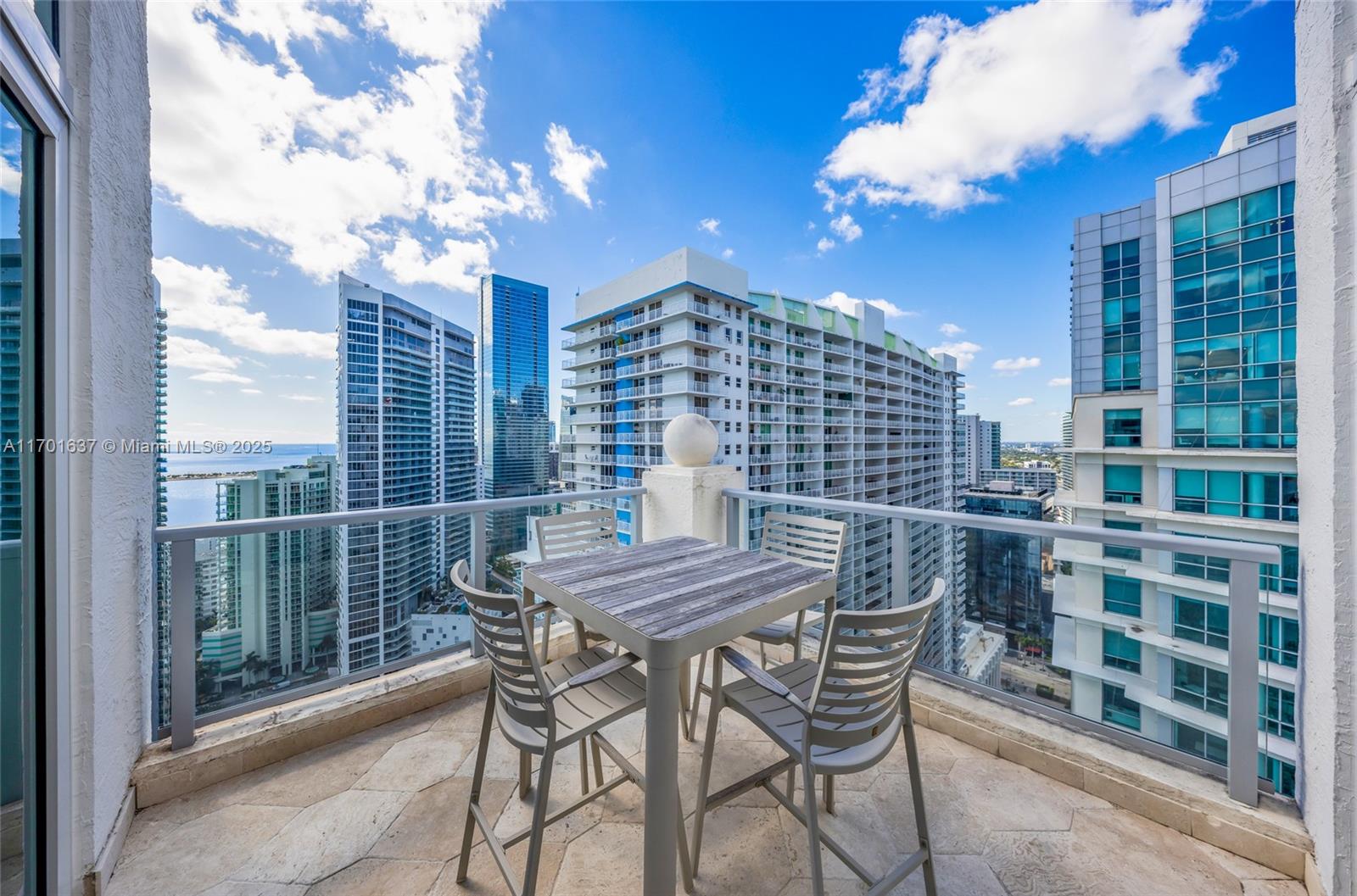 THE MARK ON BRICKELL COND - Residential
