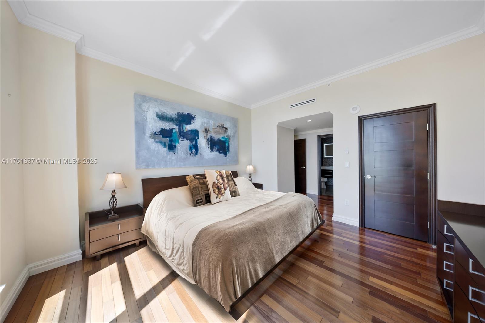 THE MARK ON BRICKELL COND - Residential