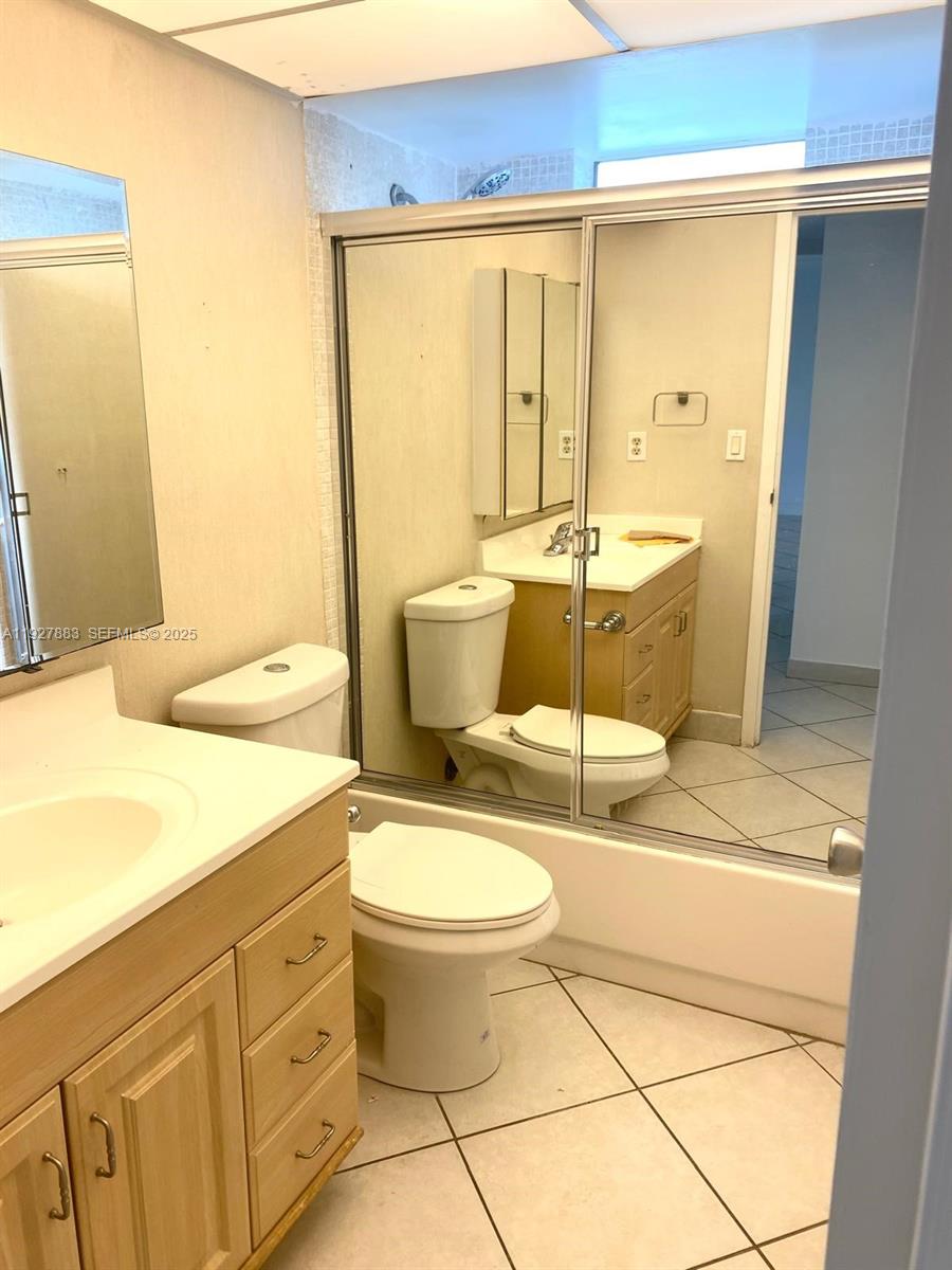 COURTYARDS OF BROWARD CON - Residential Lease