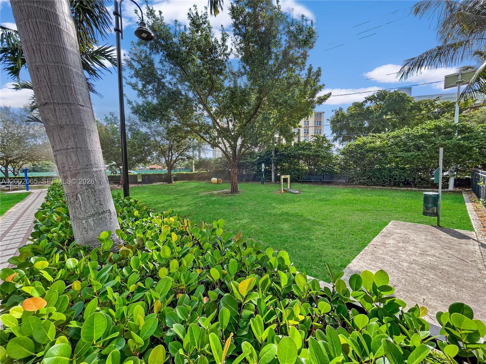 BAY HARBOR CLUB CONDO - Residential Lease