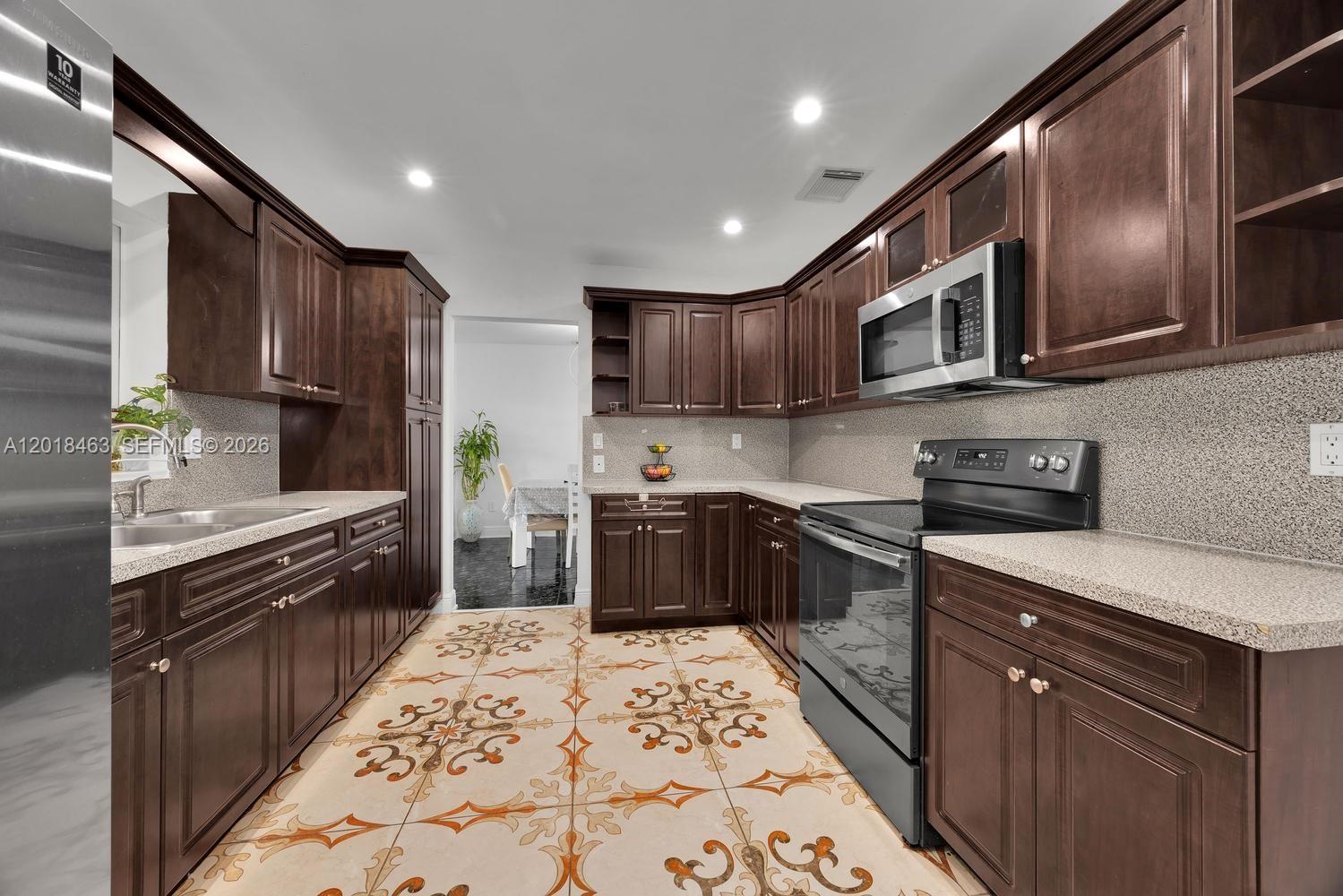 FAIRWAY PARK SEC 6 - Residential