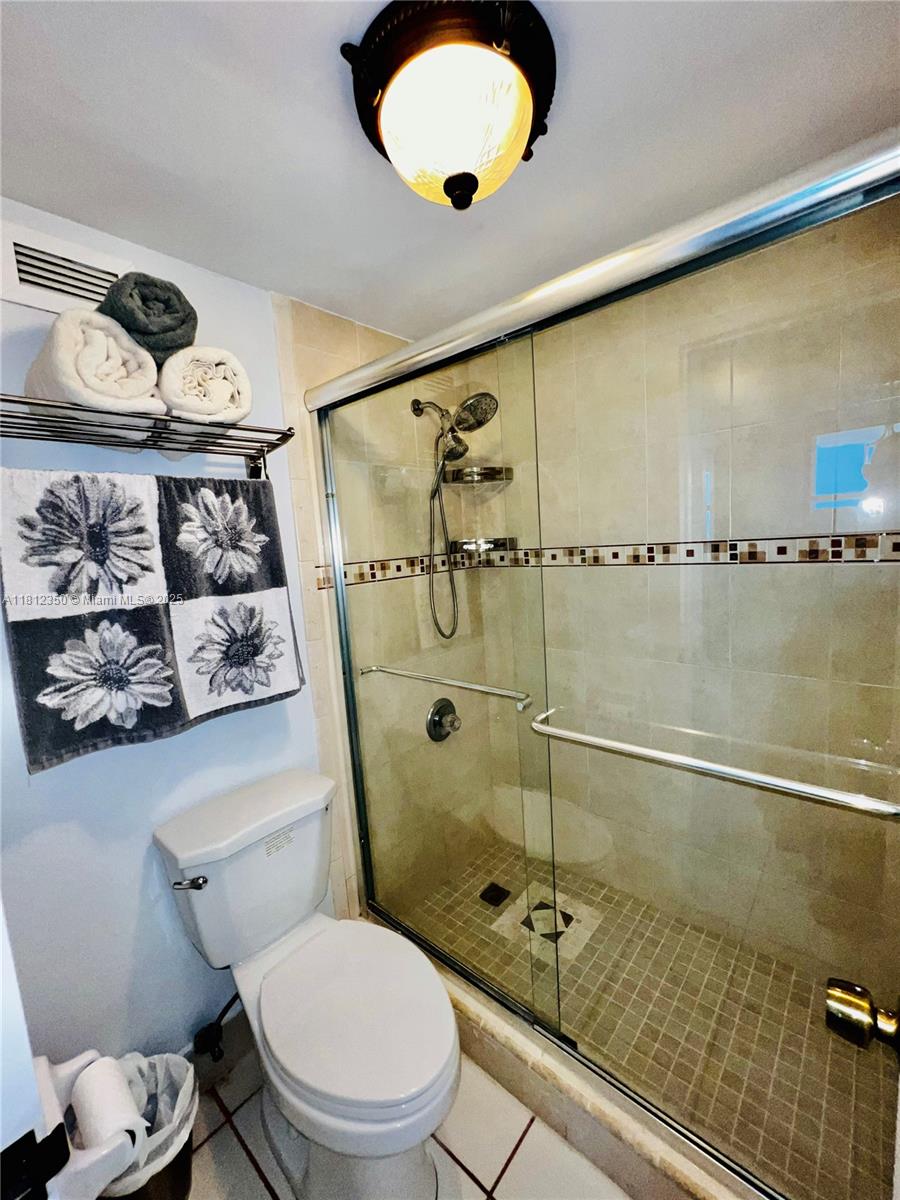 TRITON TOWER CONDO - Residential Lease