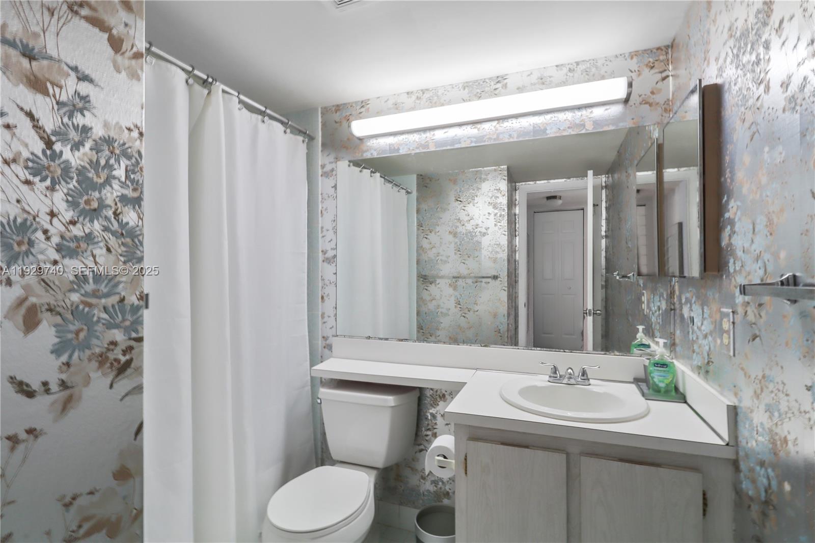 PINE RIDGE SOUTH III COND - Residential Lease