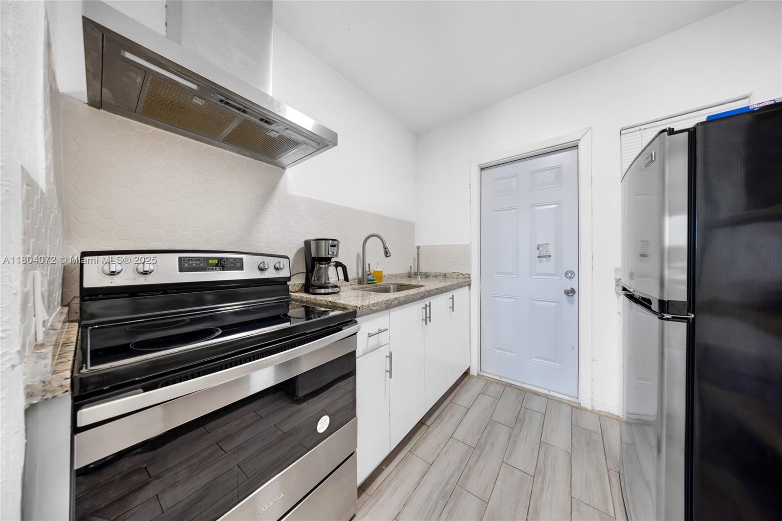 NO MIAMI EST SEC 3 - Residential Income